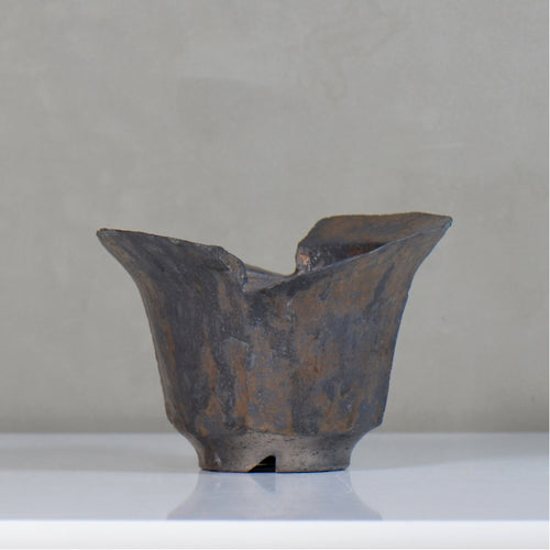 飯沼耕市 / 銹折鉢 / ik_so06_l /長辺 約15.5cm/ 内径約φ11cm / 植木鉢
