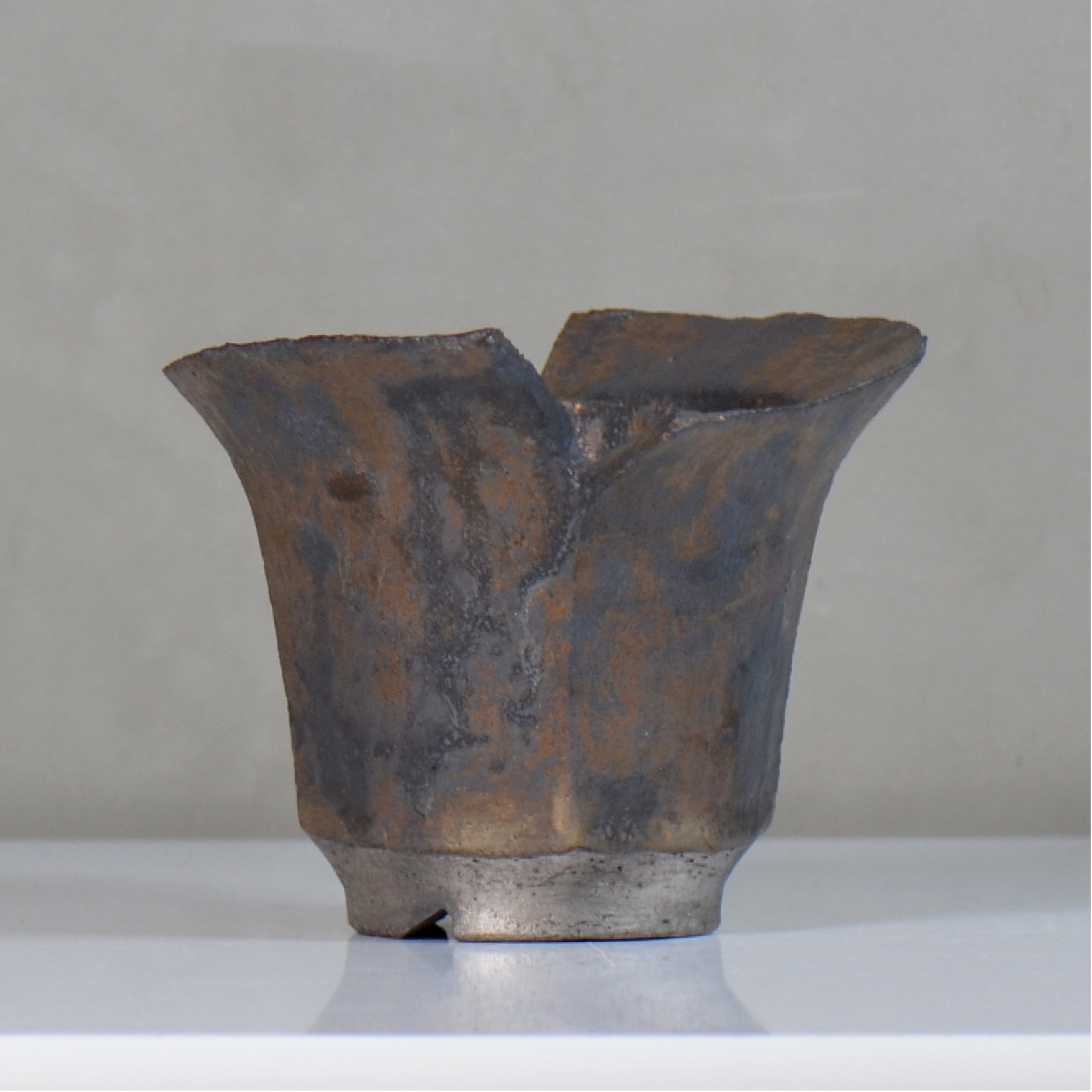 飯沼耕市 / 銹折鉢 / ik_so07_l /長辺 約17.7cm/ 内径約φ10cm / 植木鉢