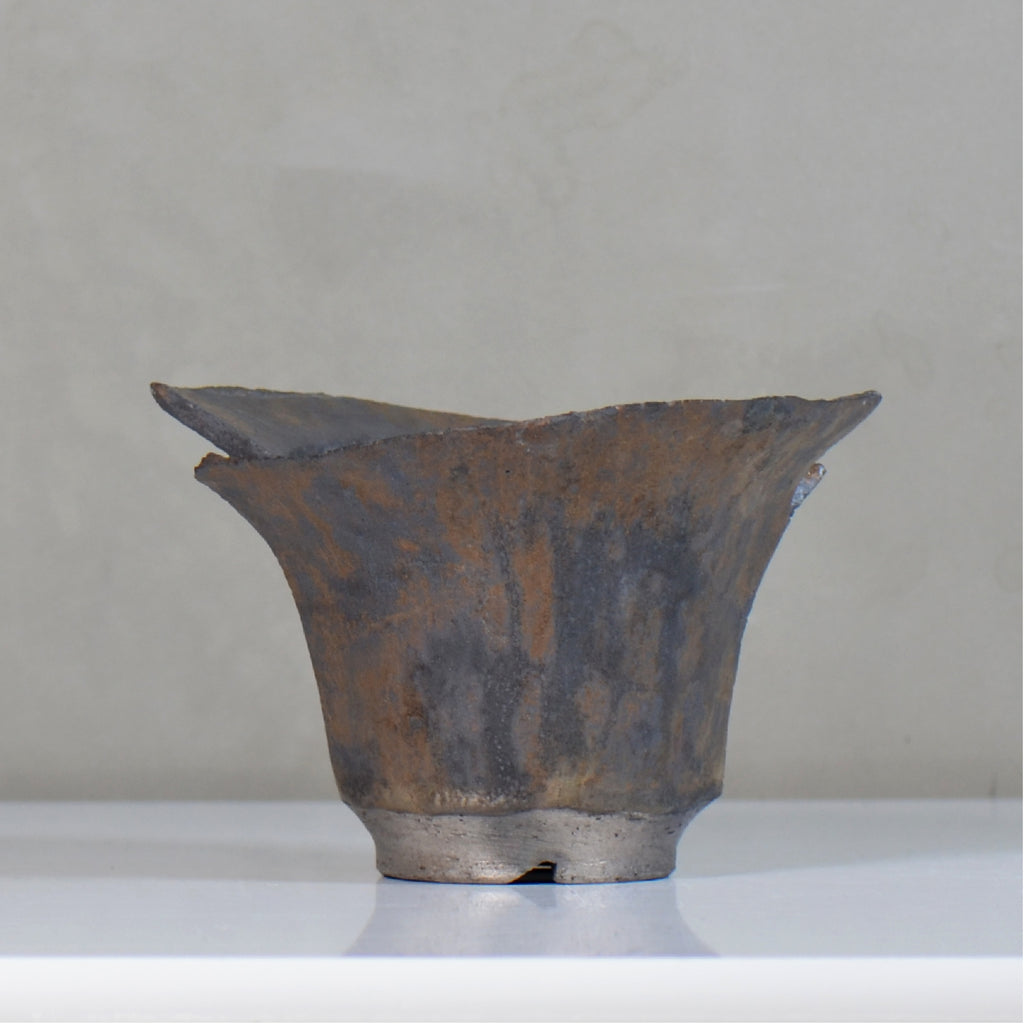 飯沼耕市 / 銹折鉢 / ik_so07_l /長辺 約17.7cm/ 内径約φ10cm / 植木鉢