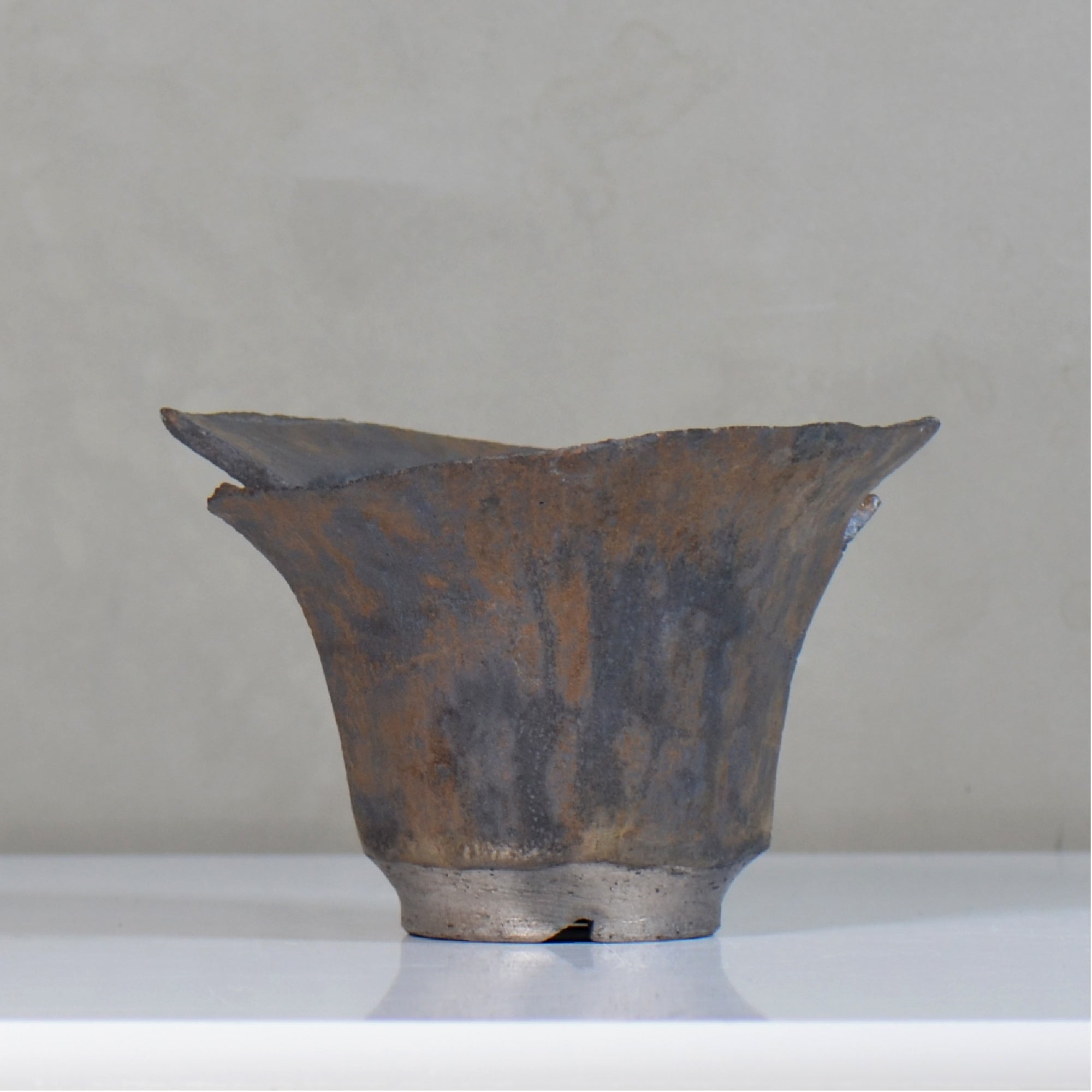 飯沼耕市 / 銹折鉢 / ik_so07_l /長辺 約17.7cm/ 内径約φ10cm / 植木鉢