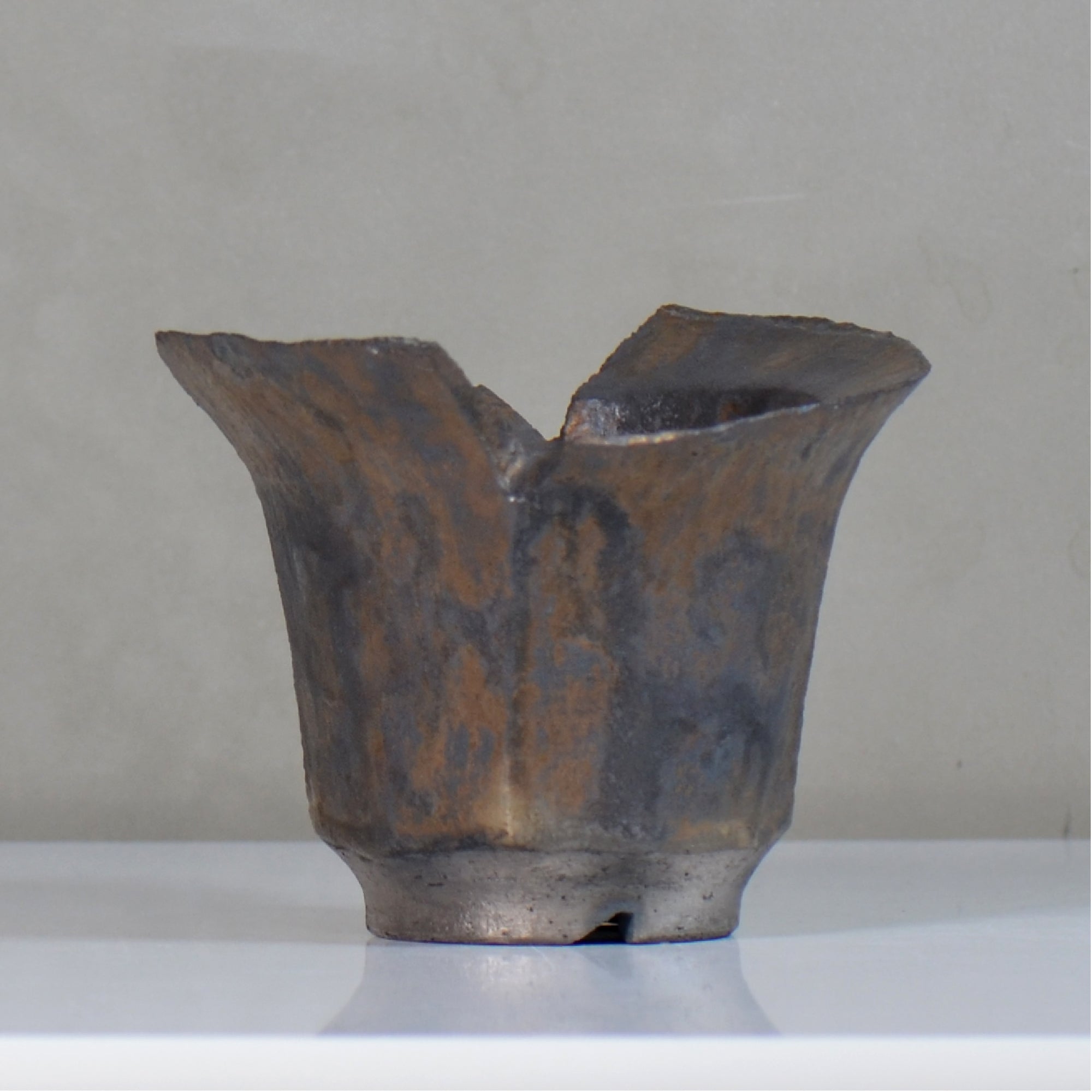 YTYF 鉢 飯沼耕市 / 銹折鉢 / ik_so07_l /長辺 約17.7cm/ 内径約φ10cm / 植木鉢