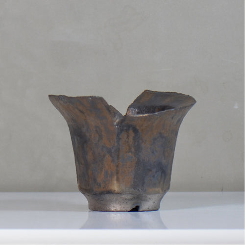 飯沼耕市 / 銹折鉢 / ik_so07_l /長辺 約17.7cm/ 内径約φ10cm / 植木鉢