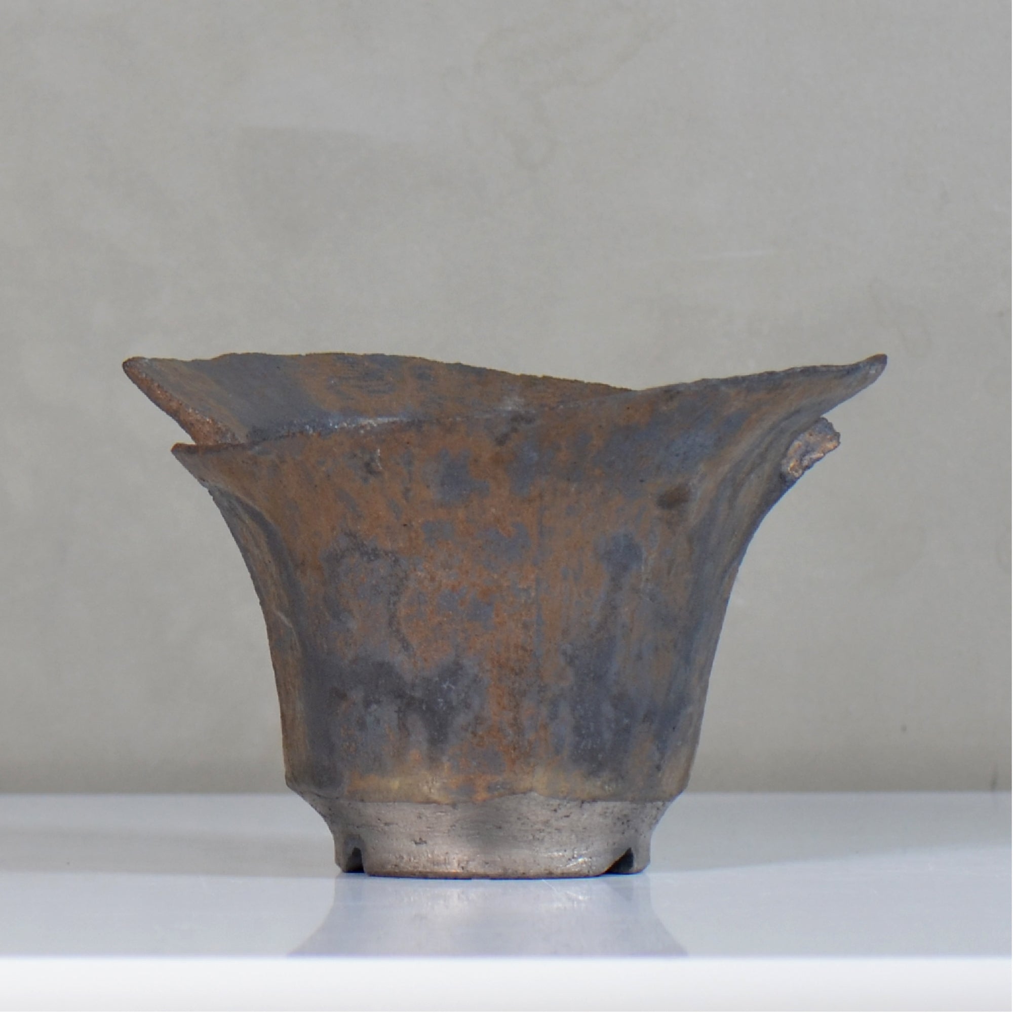 飯沼耕市 / 銹折鉢 / ik_so07_l /長辺 約17.7cm/ 内径約φ10cm / 植木鉢