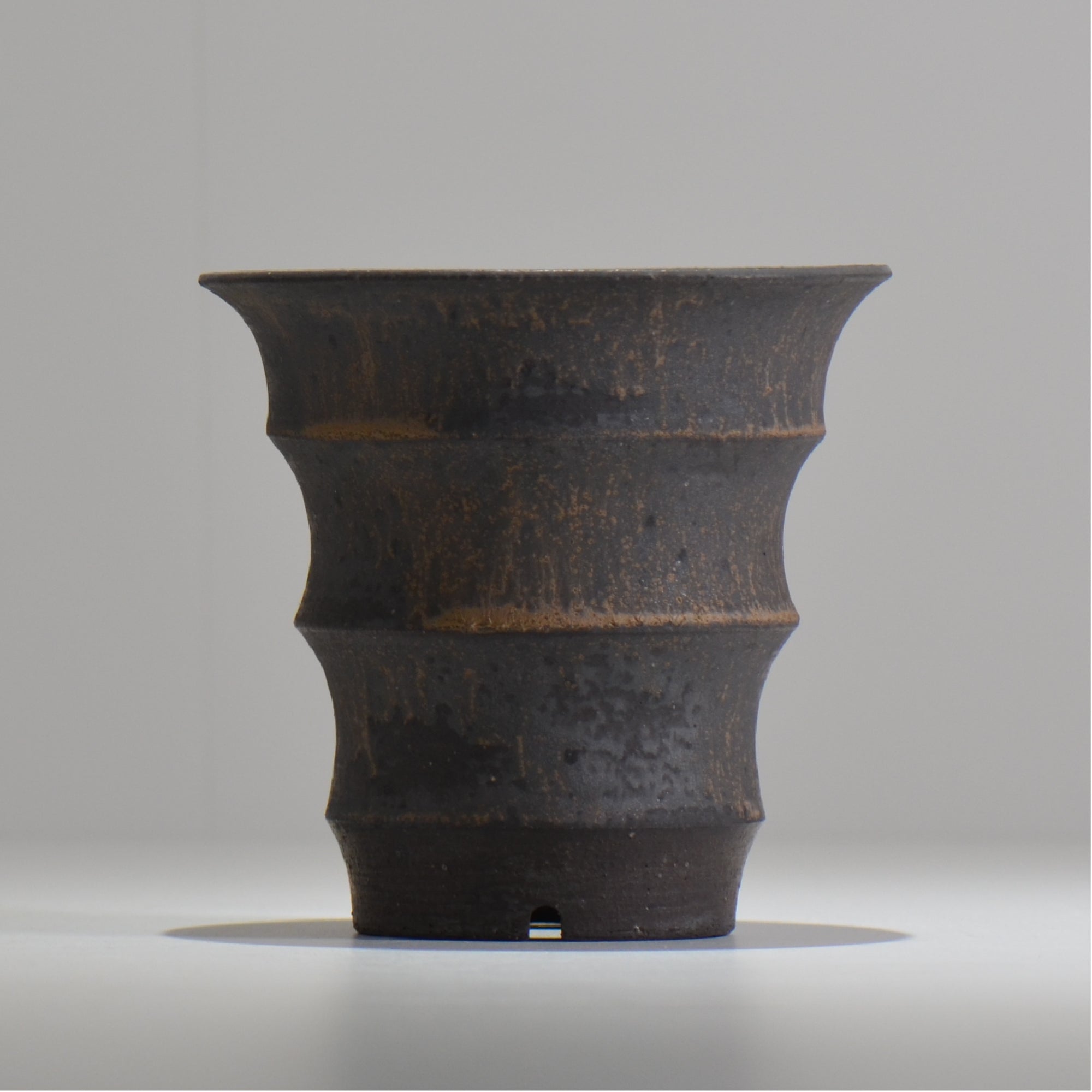 I - moniee / KUROKINUN/ im_kk03_m / 約 φ14.7cm / 植木鉢
