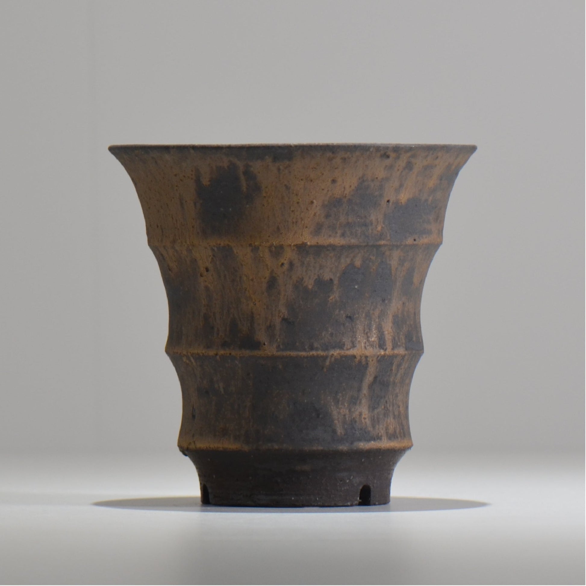 I - moniee / KUROKINUN/ im_kk06_m / 約 φ14.3cm / 植木鉢