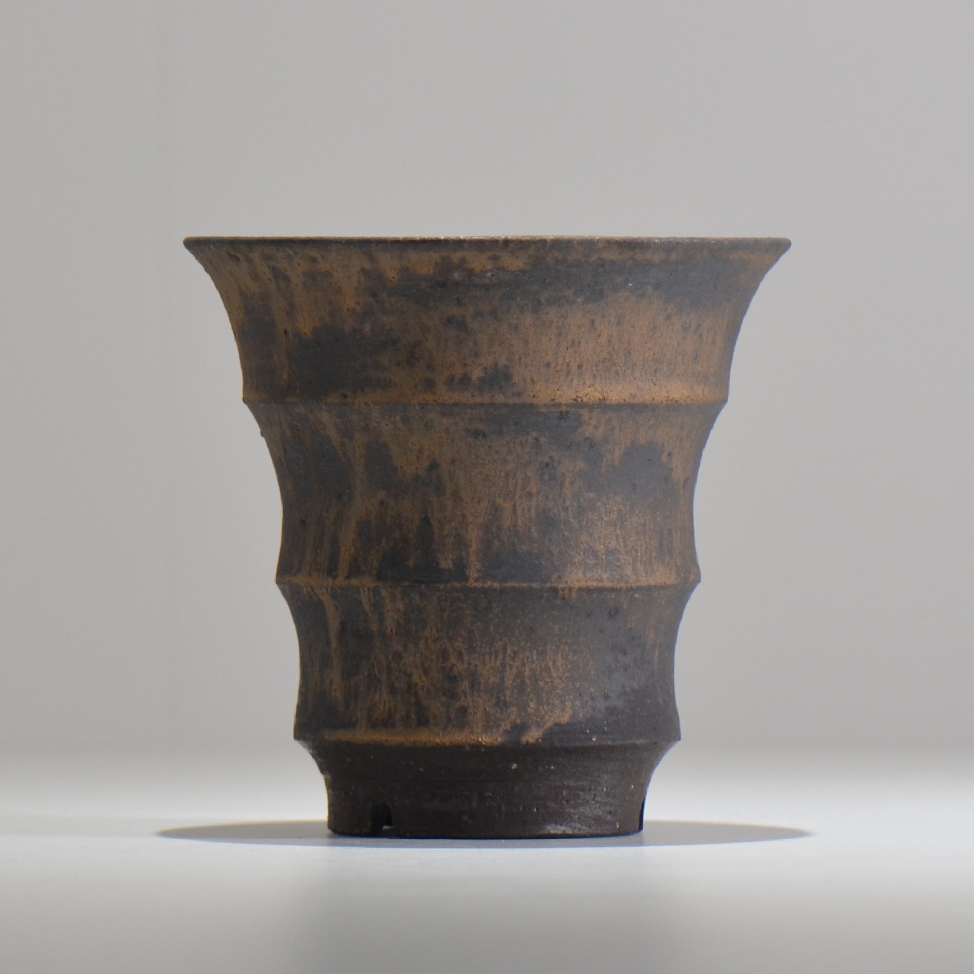 I - moniee / KUROKINUN/ im_kk06_m / 約 φ14.3cm / 植木鉢