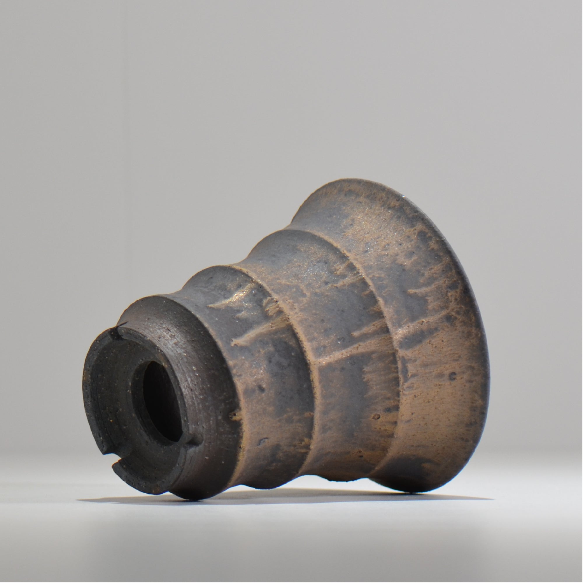 I - moniee / KUROKINUN/ im_kk06_m / 約 φ14.3cm / 植木鉢