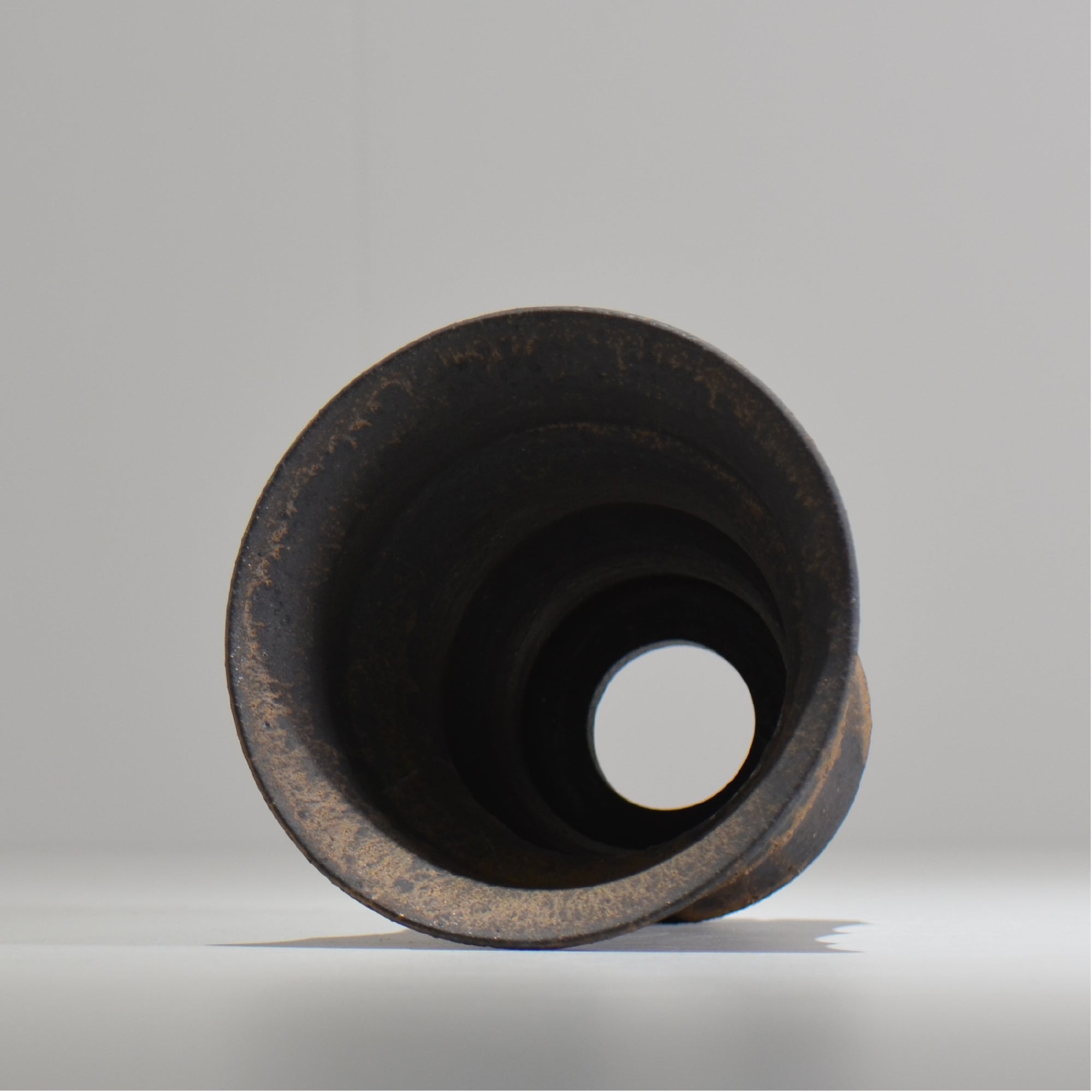 I - moniee / KUROKINUN/ im_kk08_m / 約 φ14.8cm / 植木鉢