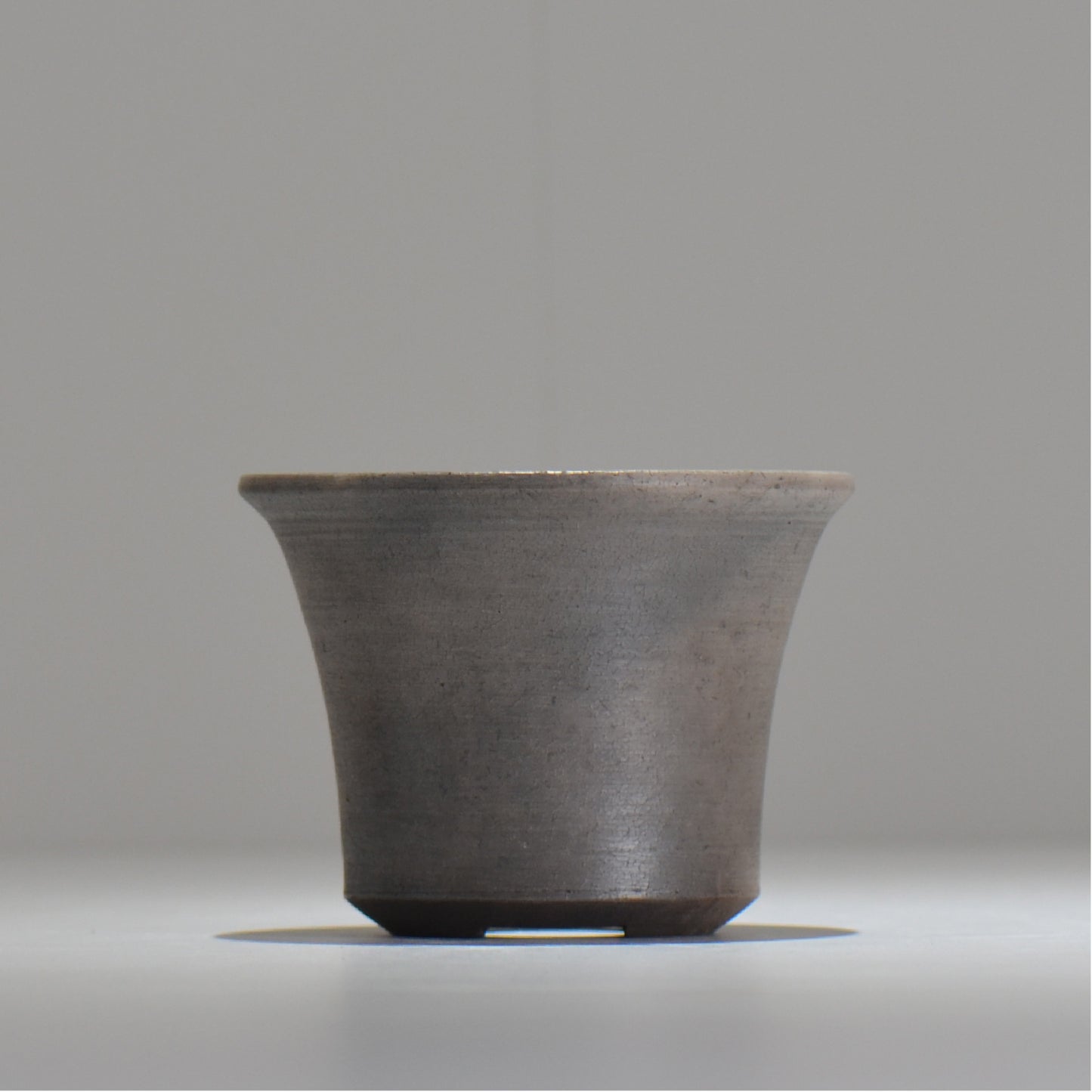 齋藤研一 / 銀黒 / ken2_bl005/ 約φ11.7cm / 植木鉢