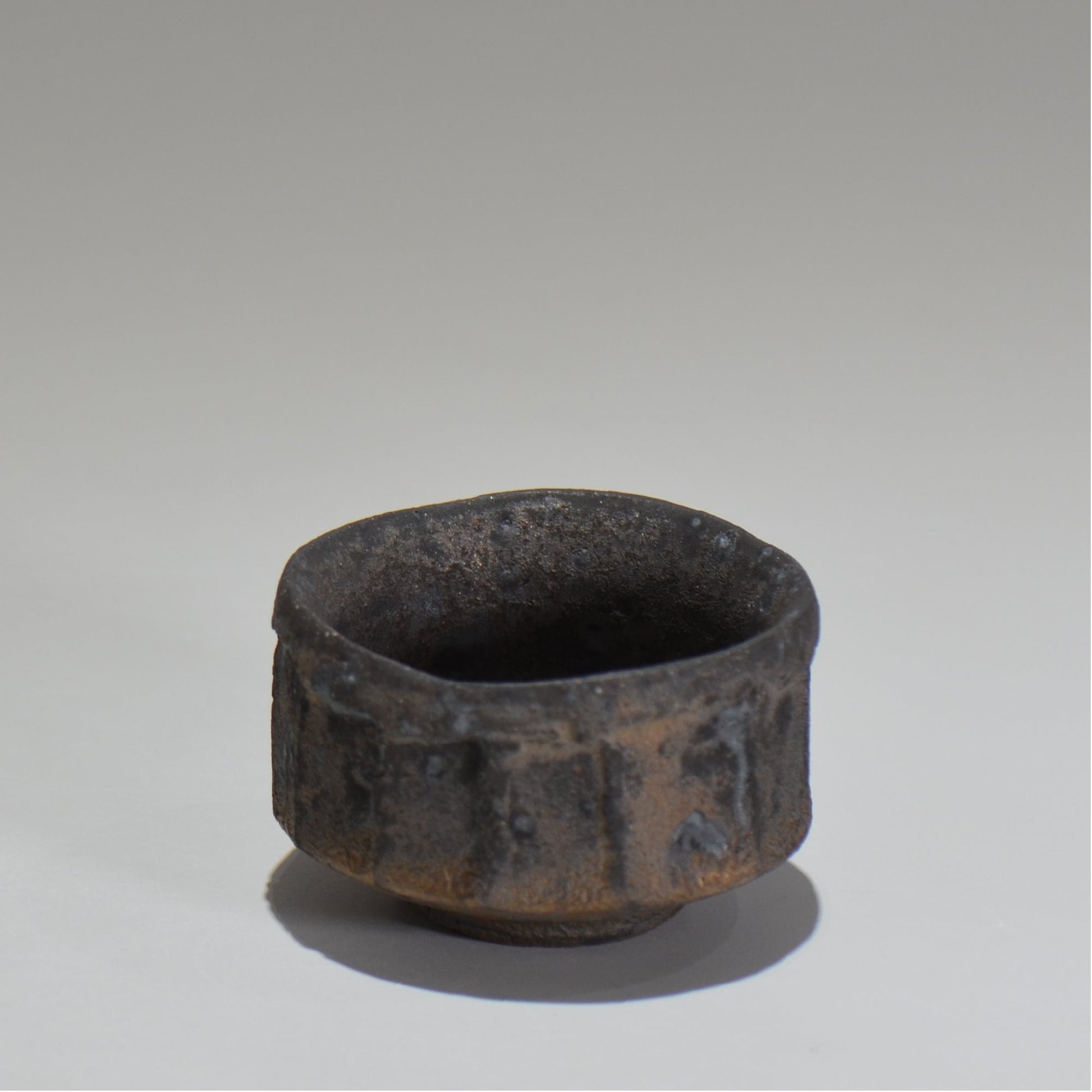 菊地元野 / マンガン釉 ぐい呑み / kg_03