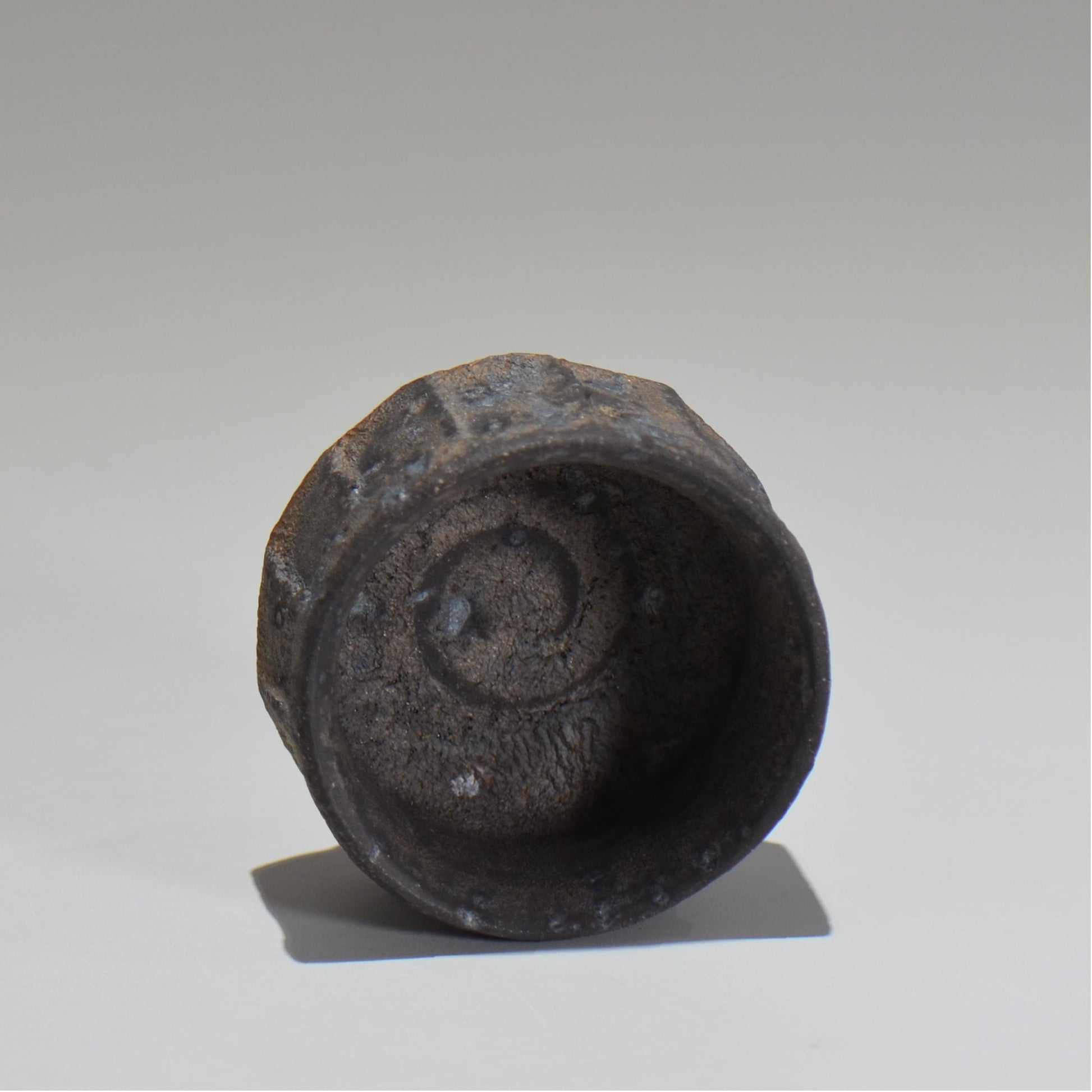 菊地元野 / マンガン釉 ぐい呑み / kg_03