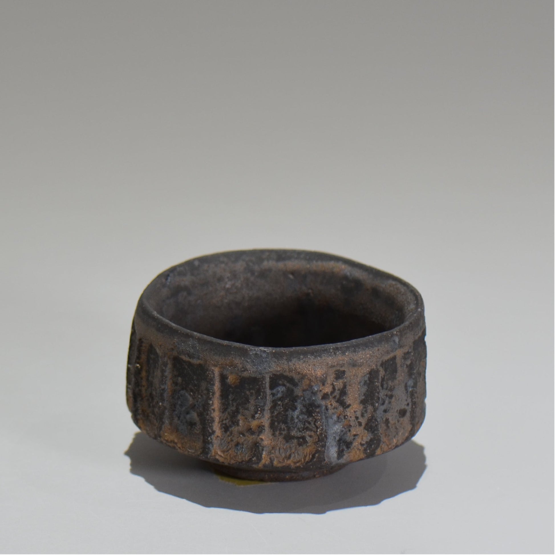 菊地元野 / マンガン釉 ぐい呑み / kg_04