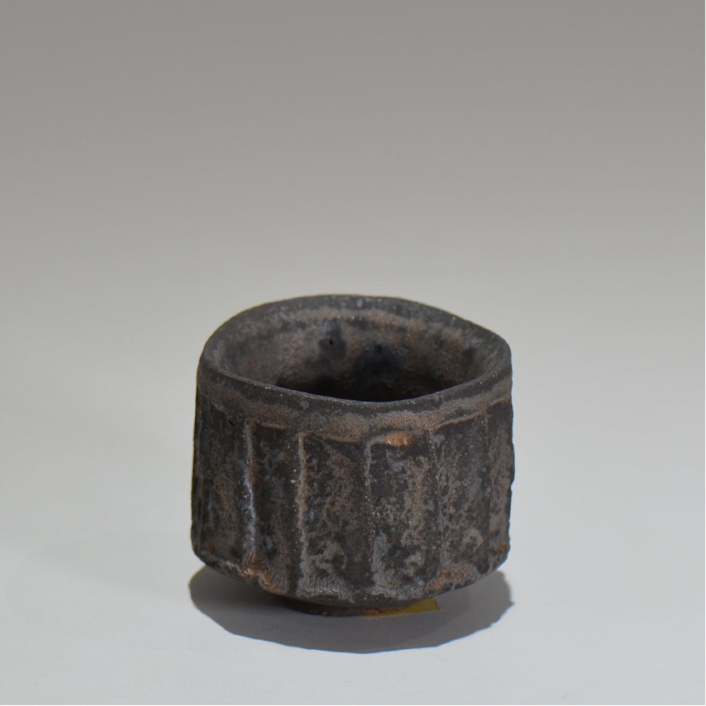 菊地元野 / マンガン釉 ぐい呑み / kg_05
