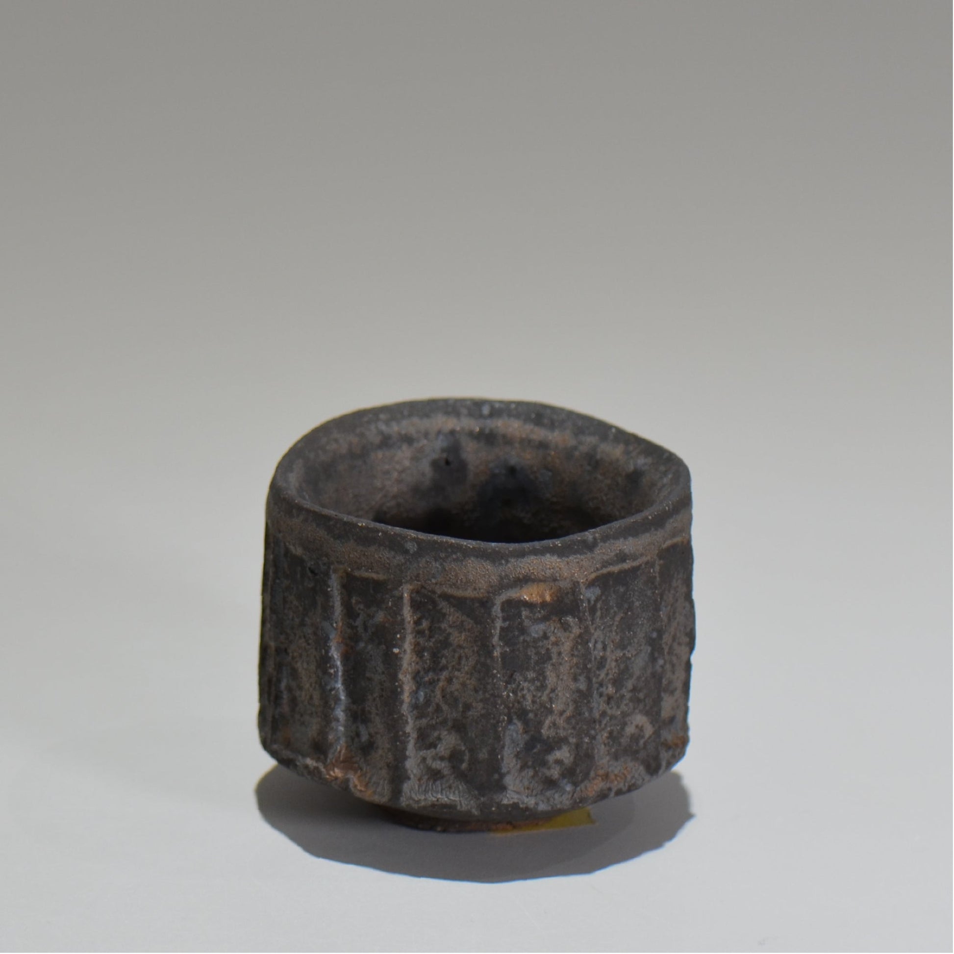 菊地元野 / マンガン釉 ぐい呑み / kg_05