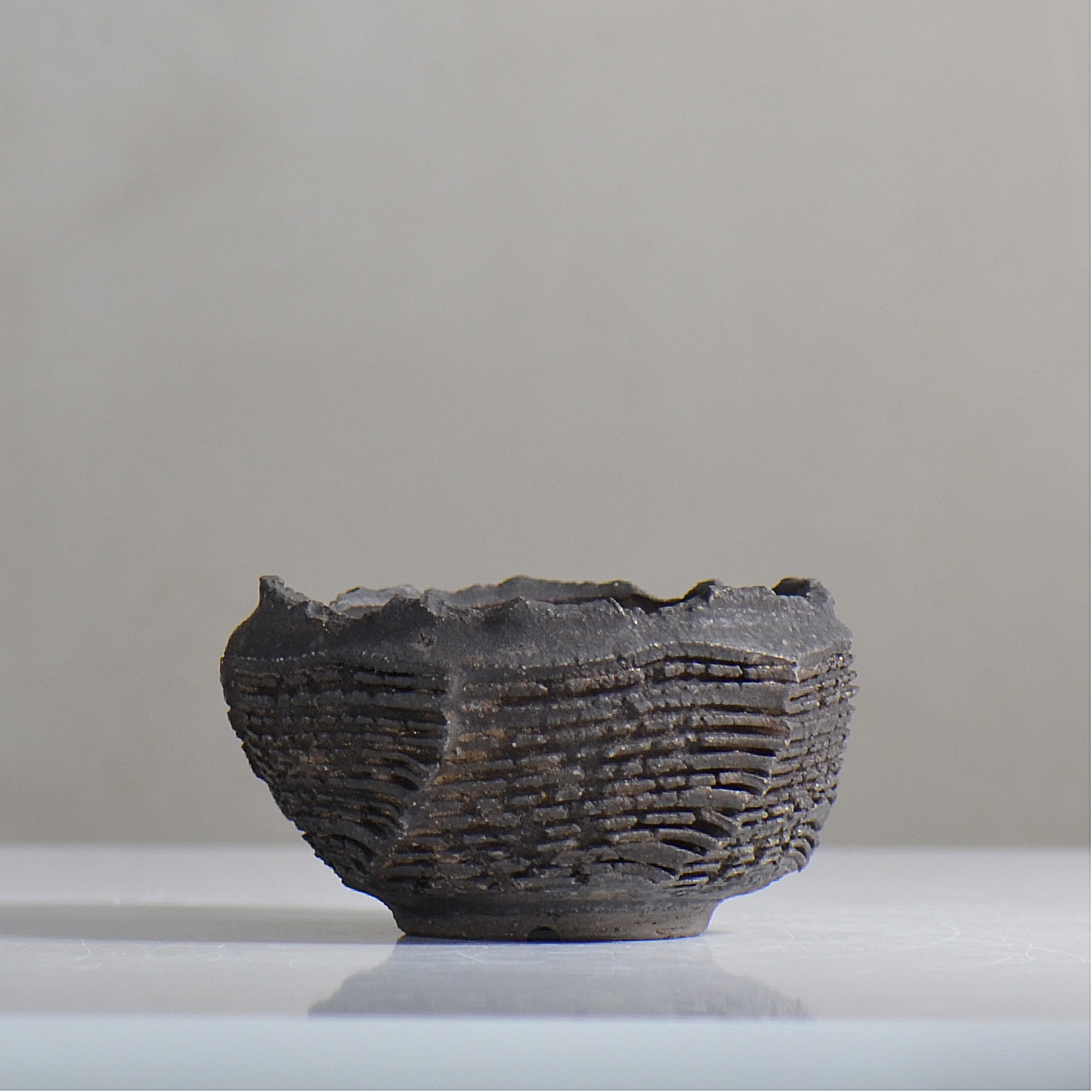 菊地元野 / DANSOU GLOSS ブラック / kg2_db01_s /  約φ9.5cm / 植木鉢