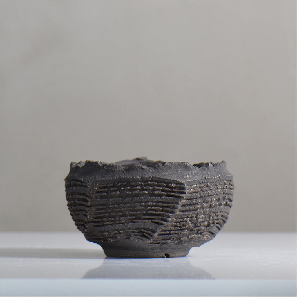 菊地元野 / DANSOU GLOSS ブラック / kg2_db01_s /  約φ9.5cm / 植木鉢