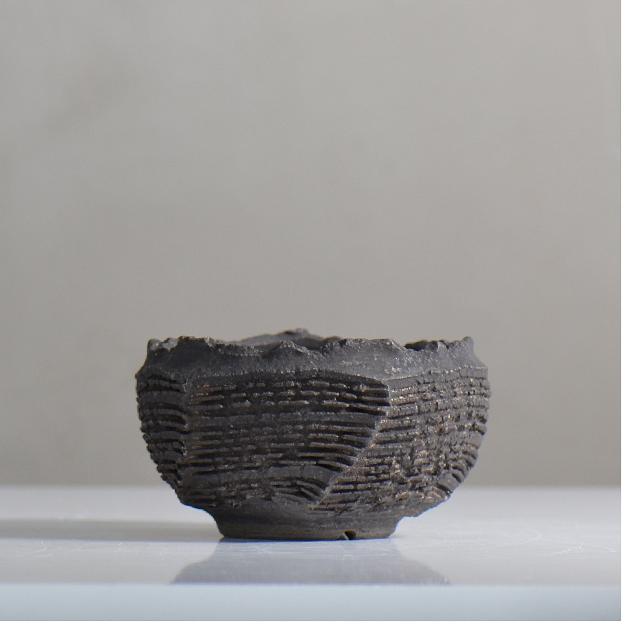 菊地元野 / DANSOU GLOSS ブラック / kg2_db01_s /  約φ9.5cm / 植木鉢