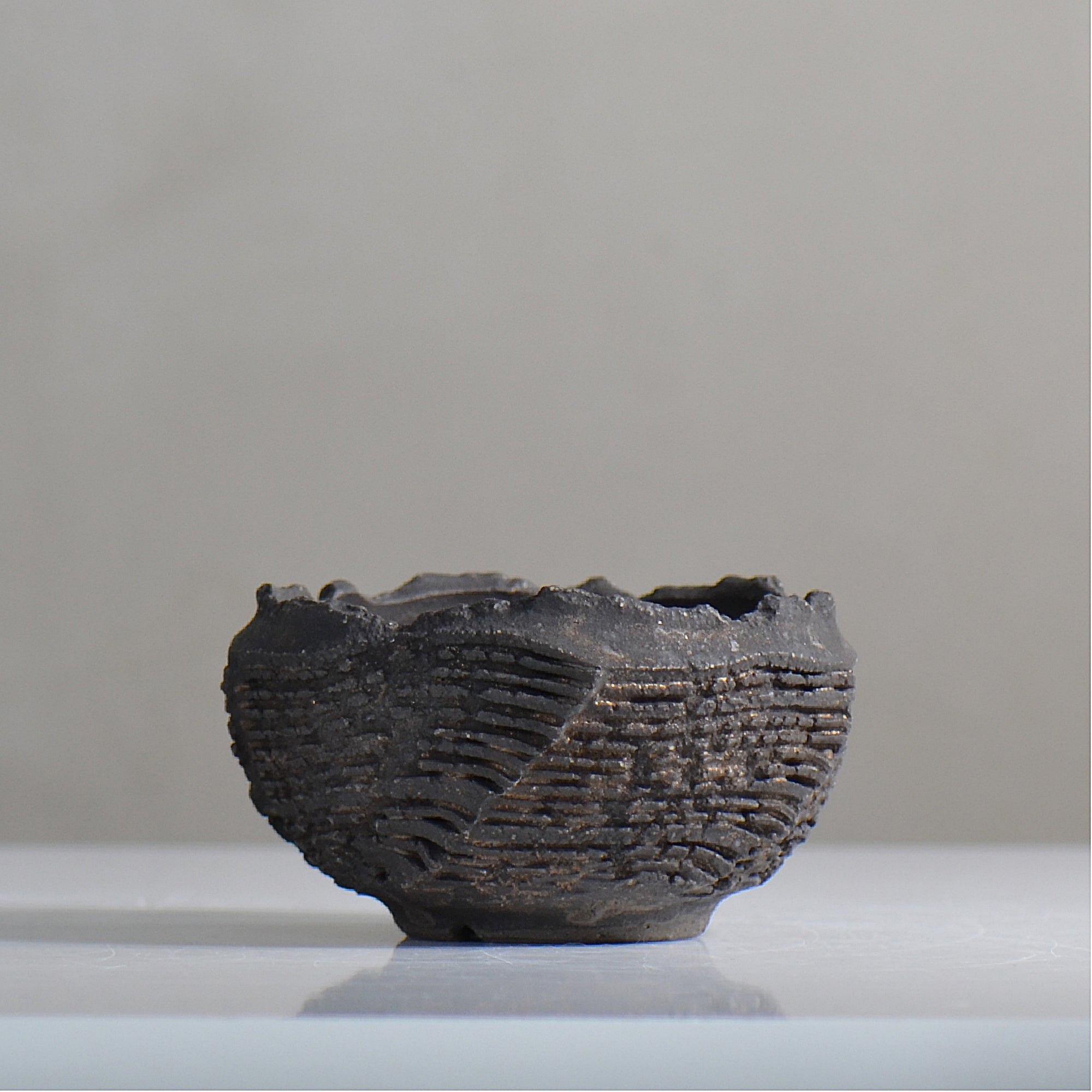菊地元野 / DANSOU GLOSS ブラック / kg2_db01_s /  約φ9.5cm / 植木鉢