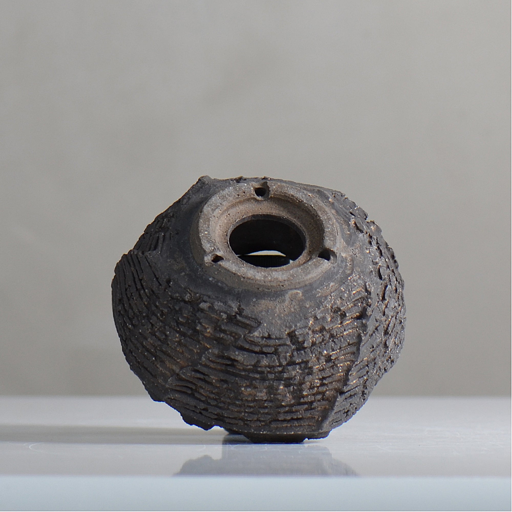 菊地元野 / DANSOU GLOSS ブラック / kg2_db01_s / 約φ9.5cm / 植木鉢