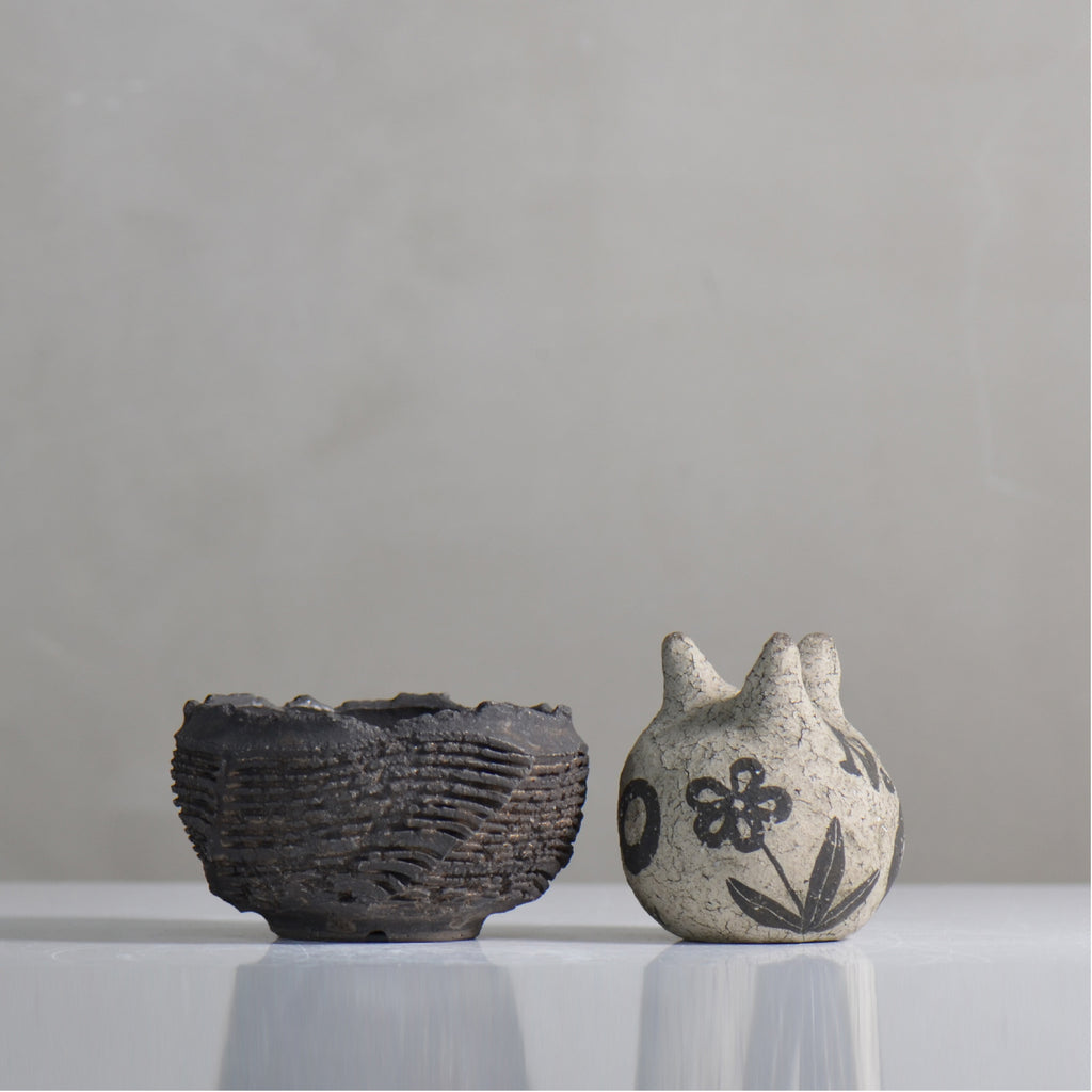 菊地元野 / DANSOU GLOSS ブラック / kg2_db01_s /  約φ9.5cm / 植木鉢