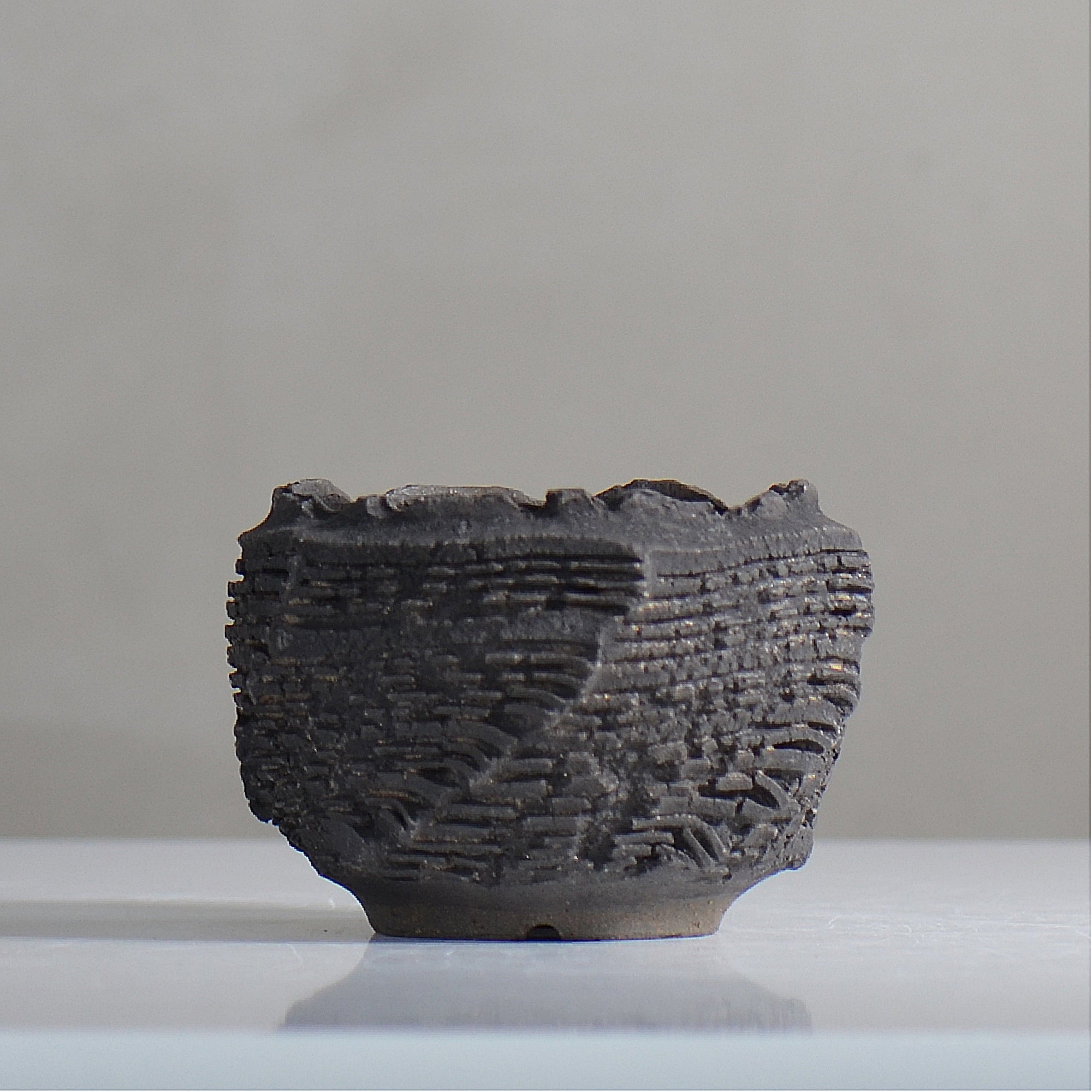 菊地元野 / DANSOU GLOSS ブラック / kg2_db02_xs /  約φ8cm / 植木鉢