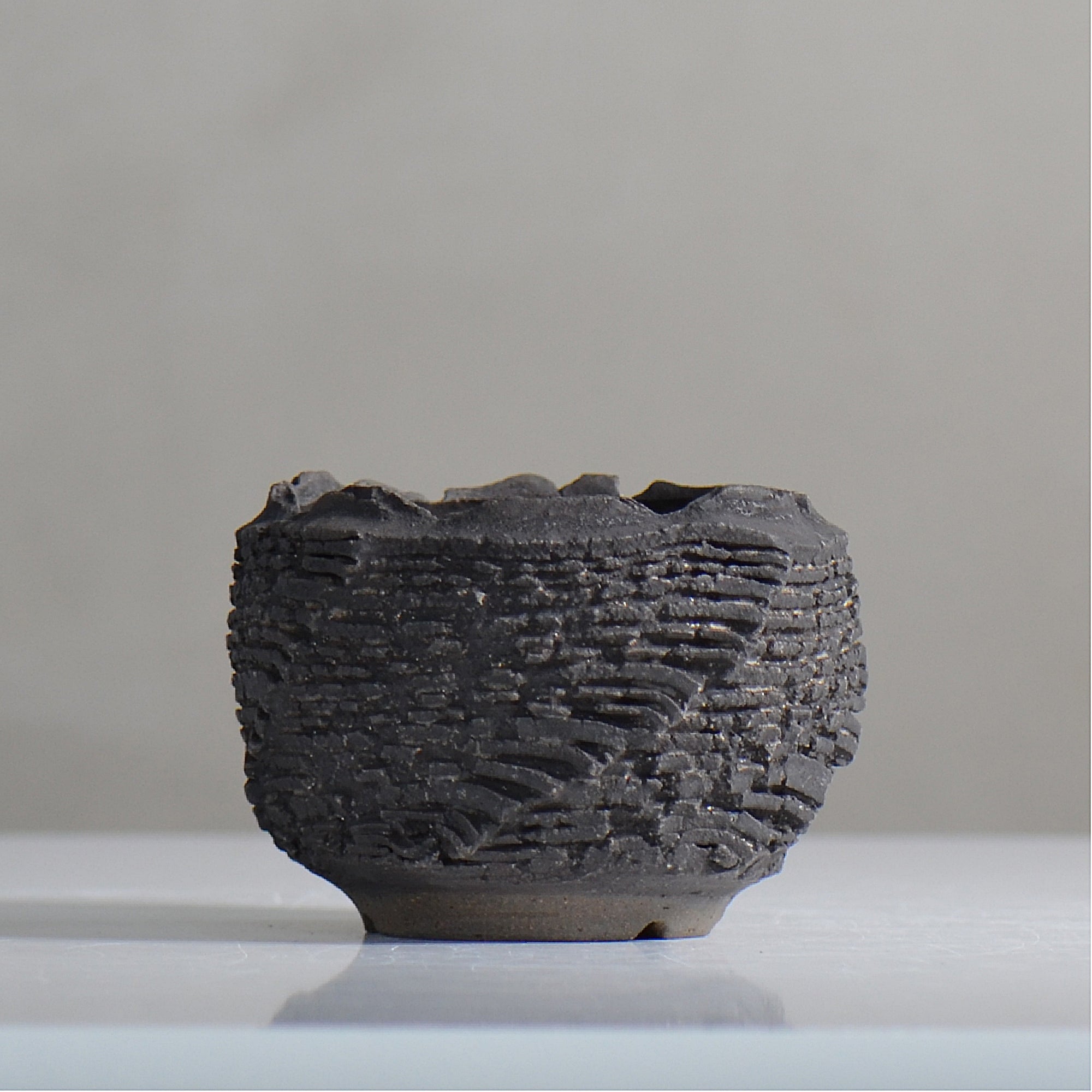 菊地元野 / DANSOU GLOSS ブラック / kg2_db02_xs /  約φ8cm / 植木鉢