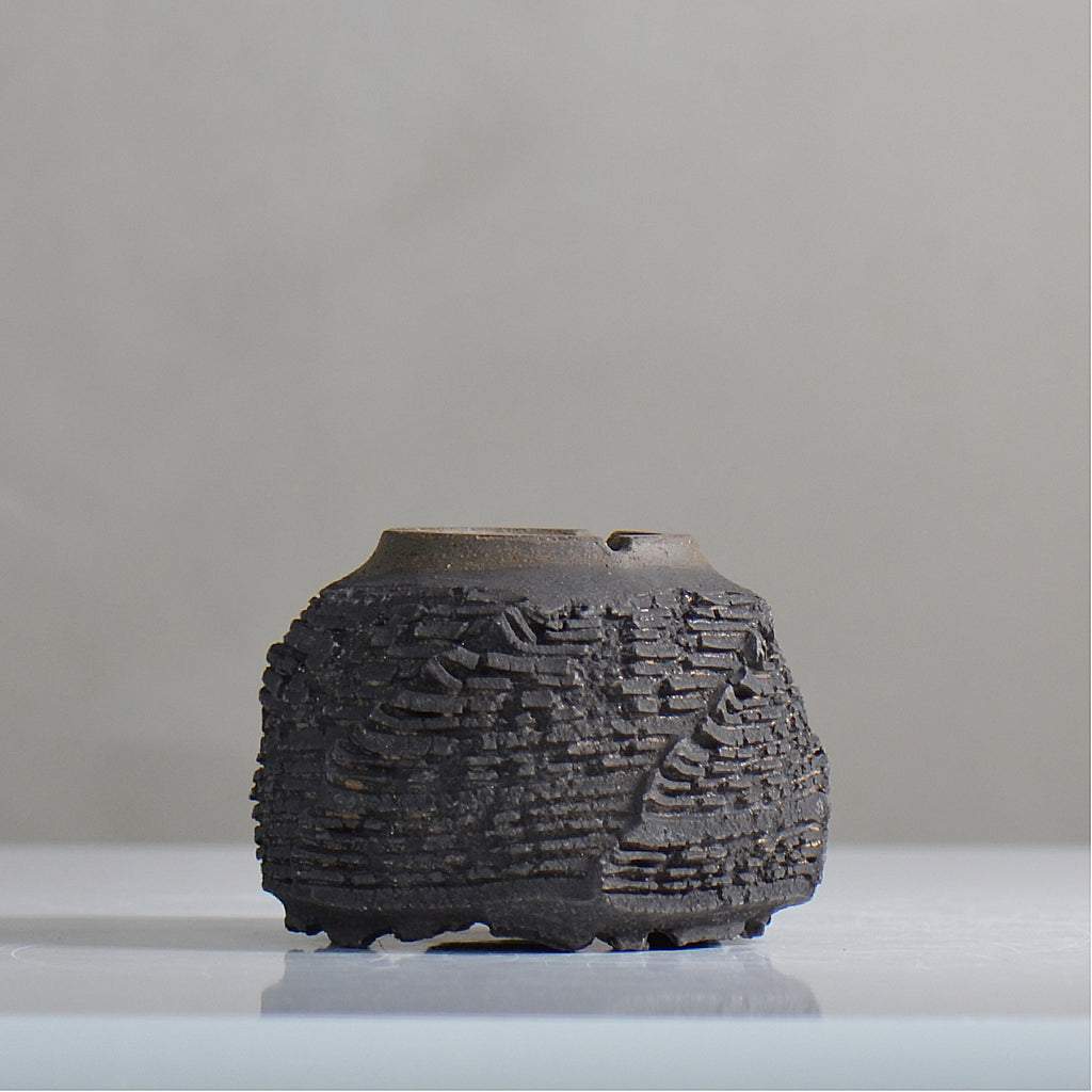 菊地元野 / DANSOU GLOSS ブラック / kg2_db02_xs /  約φ8cm / 植木鉢