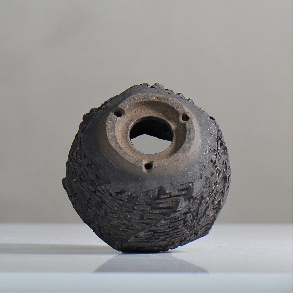 菊地元野 / DANSOU GLOSS ブラック / kg2_db02_xs /  約φ8cm / 植木鉢