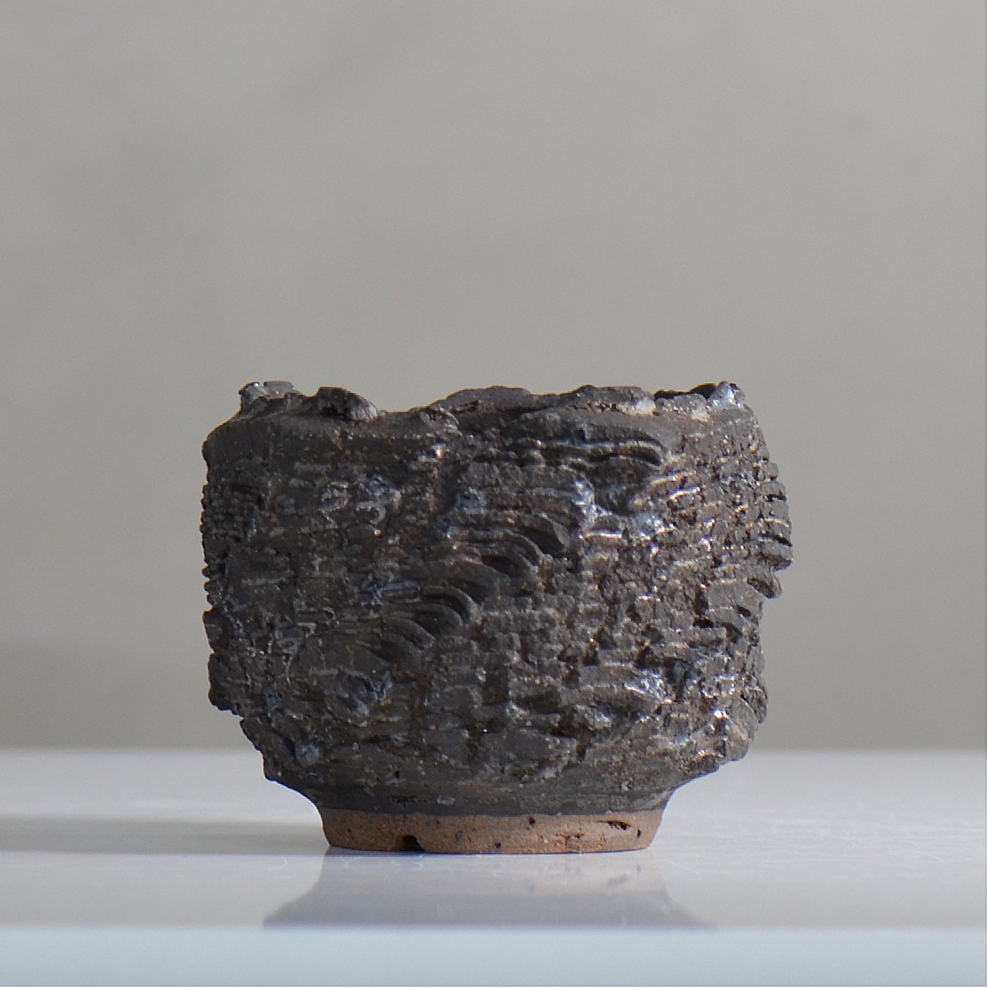 菊地元野 / DANSOU GLOSS ブラック / kg2_db04_xs /  約φ7.7cm / 植木鉢