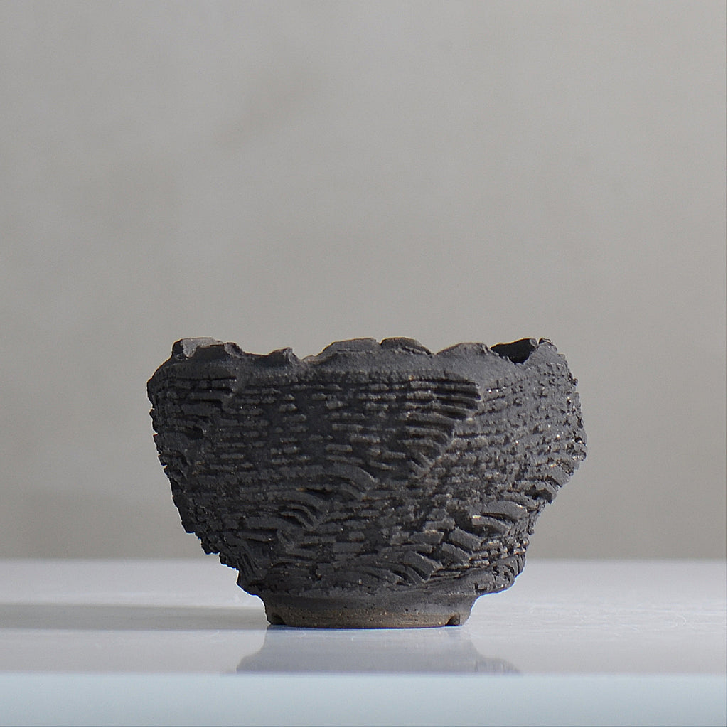 菊地元野 / DANSOU GLOSS ブラック / kg2_db07_s /  約φ9.5cm / 植木鉢