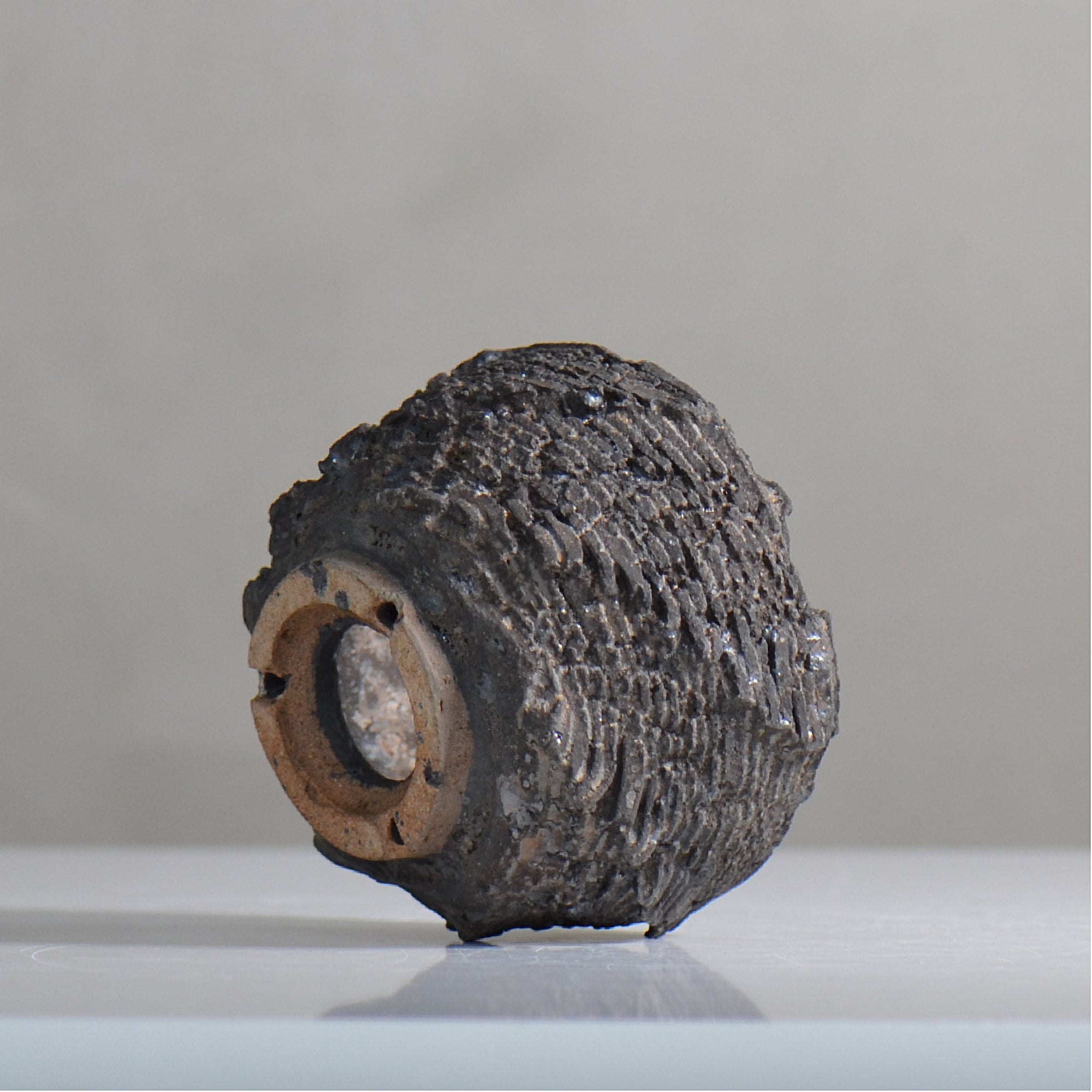 菊地元野 / DANSOU GLOSS ブラック / kg2_db09_xs /  約φ8.5cm / 植木鉢