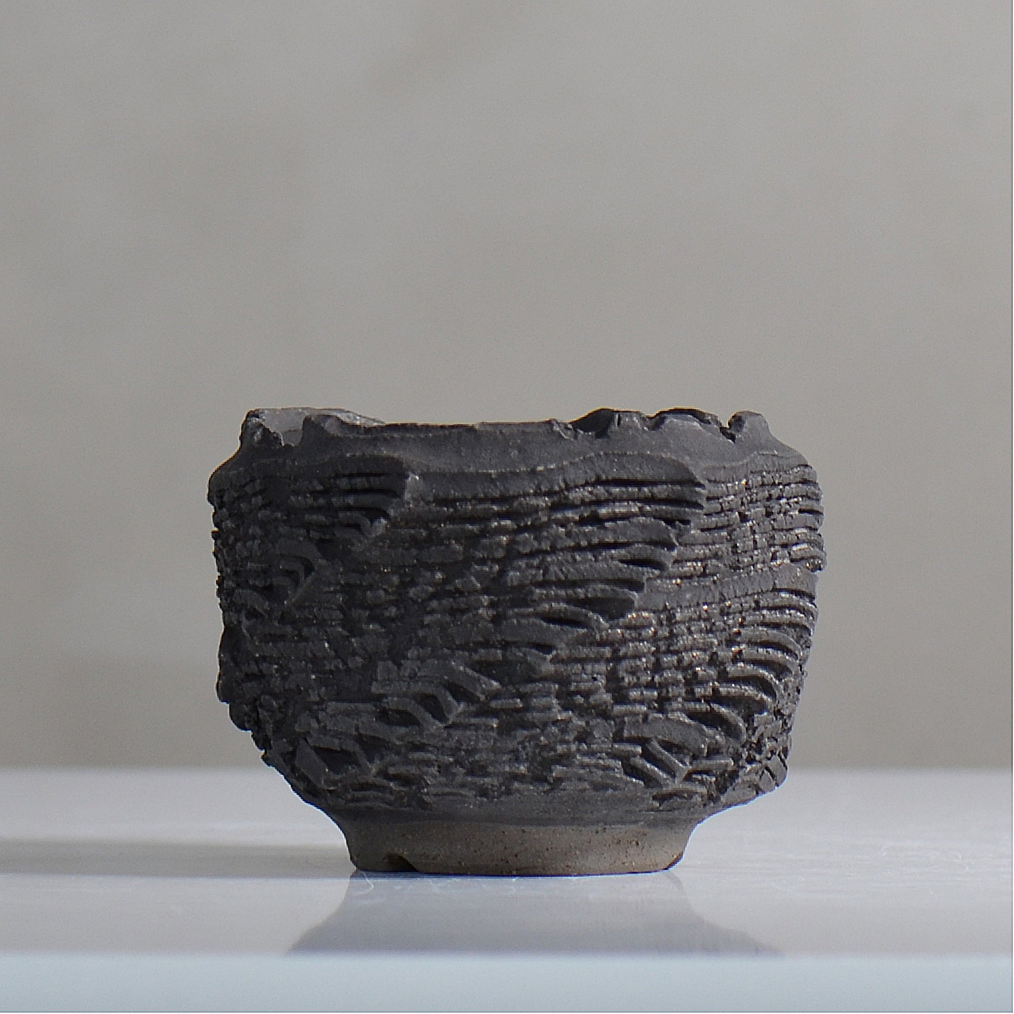 菊地元野 / DANSOU GLOSS ブラック / kg2_db11_xs /  約φ8cm / 植木鉢
