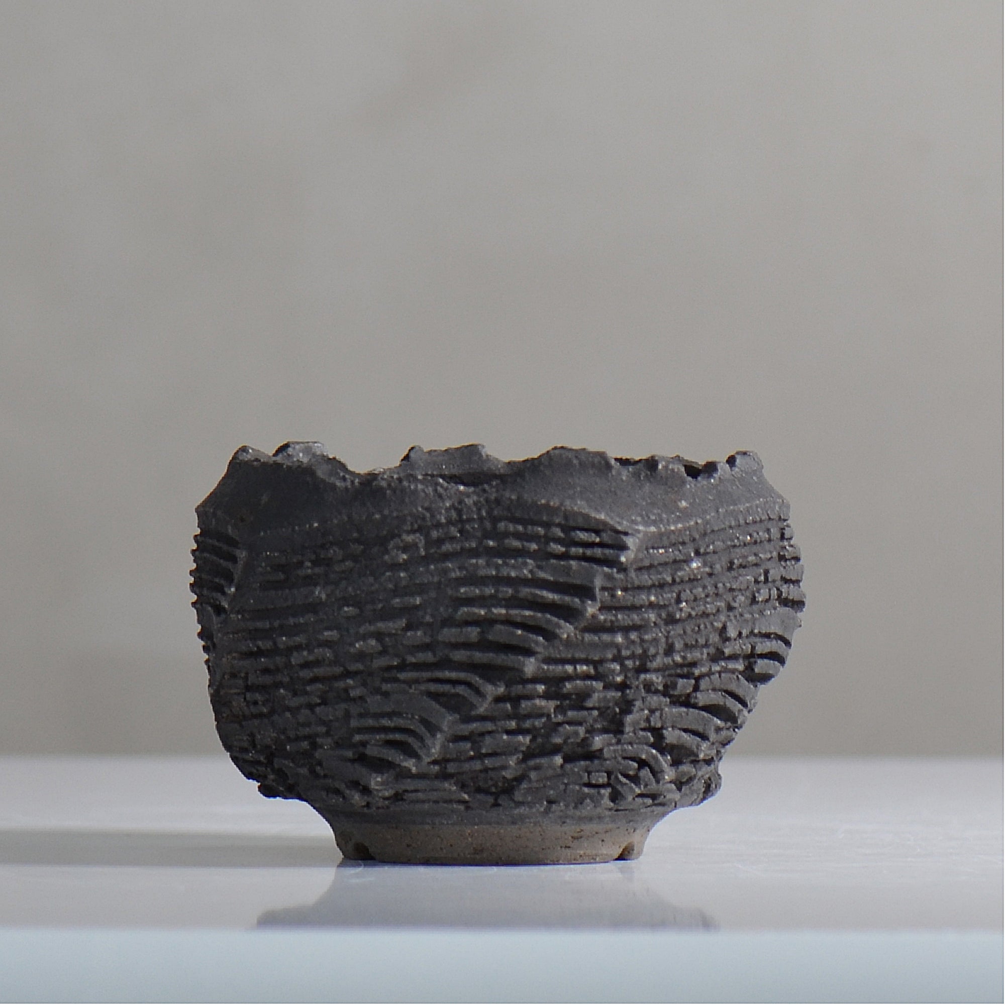 菊地元野 / DANSOU GLOSS ブラック / kg2_db12_xs /  約φ8.5cm / 植木鉢