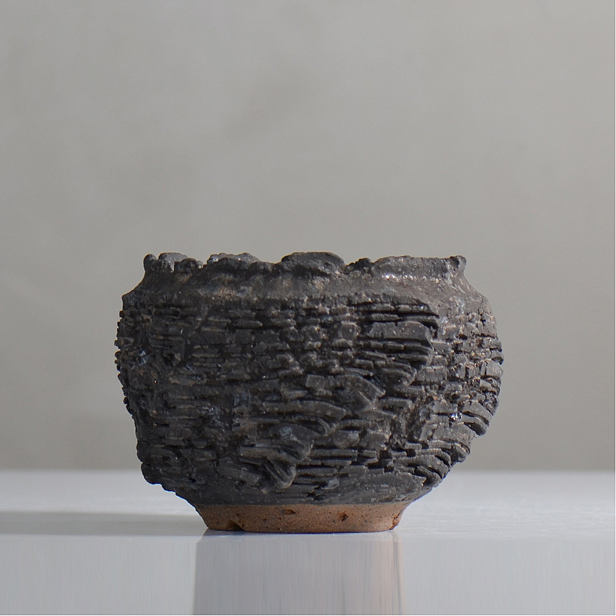 菊地元野 / DANSOU GLOSS ブラック / kg2_db14_s /  約φ9.5cm / 植木鉢