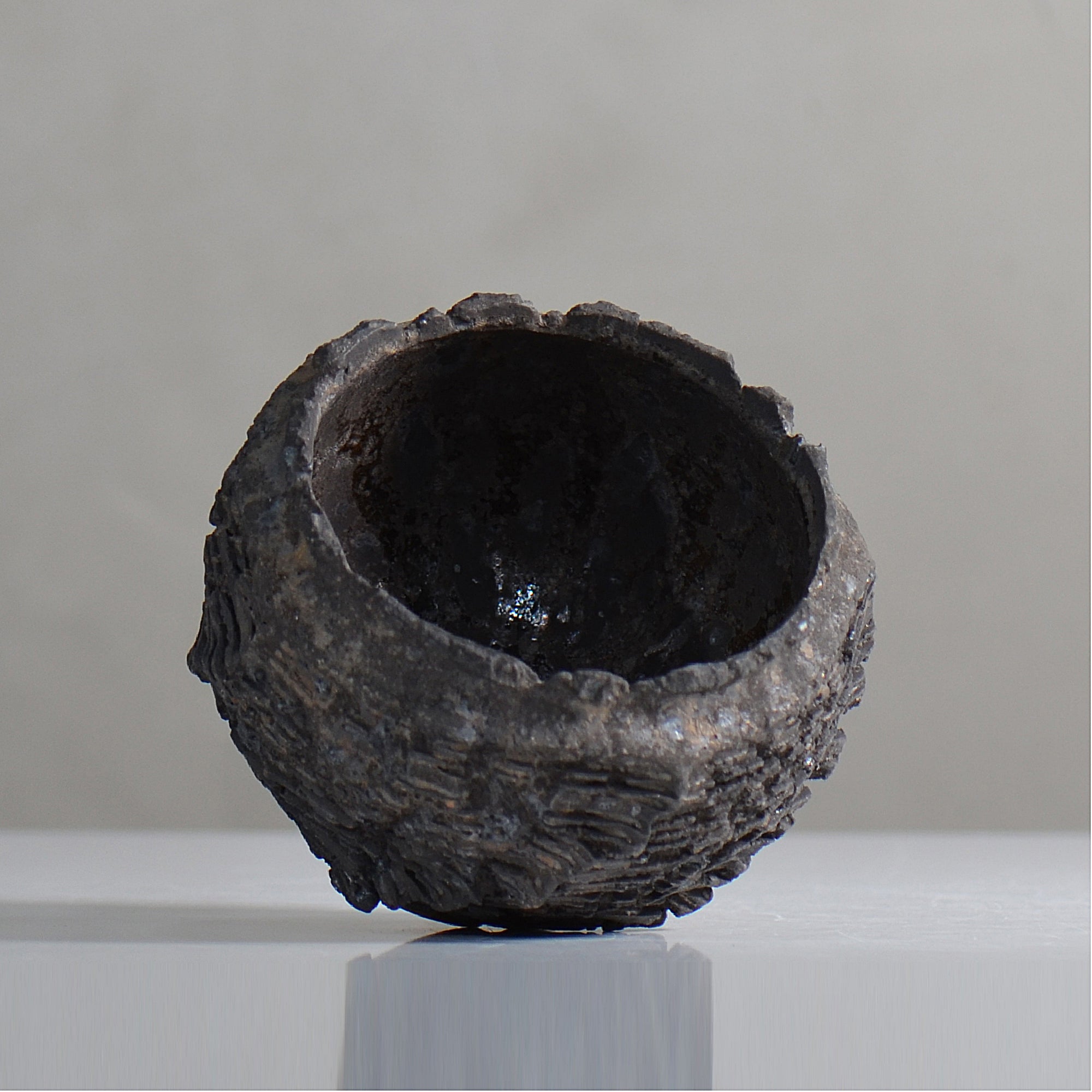 菊地元野 / DANSOU GLOSS ブラック / kg2_db14_s /  約φ9.5cm / 植木鉢