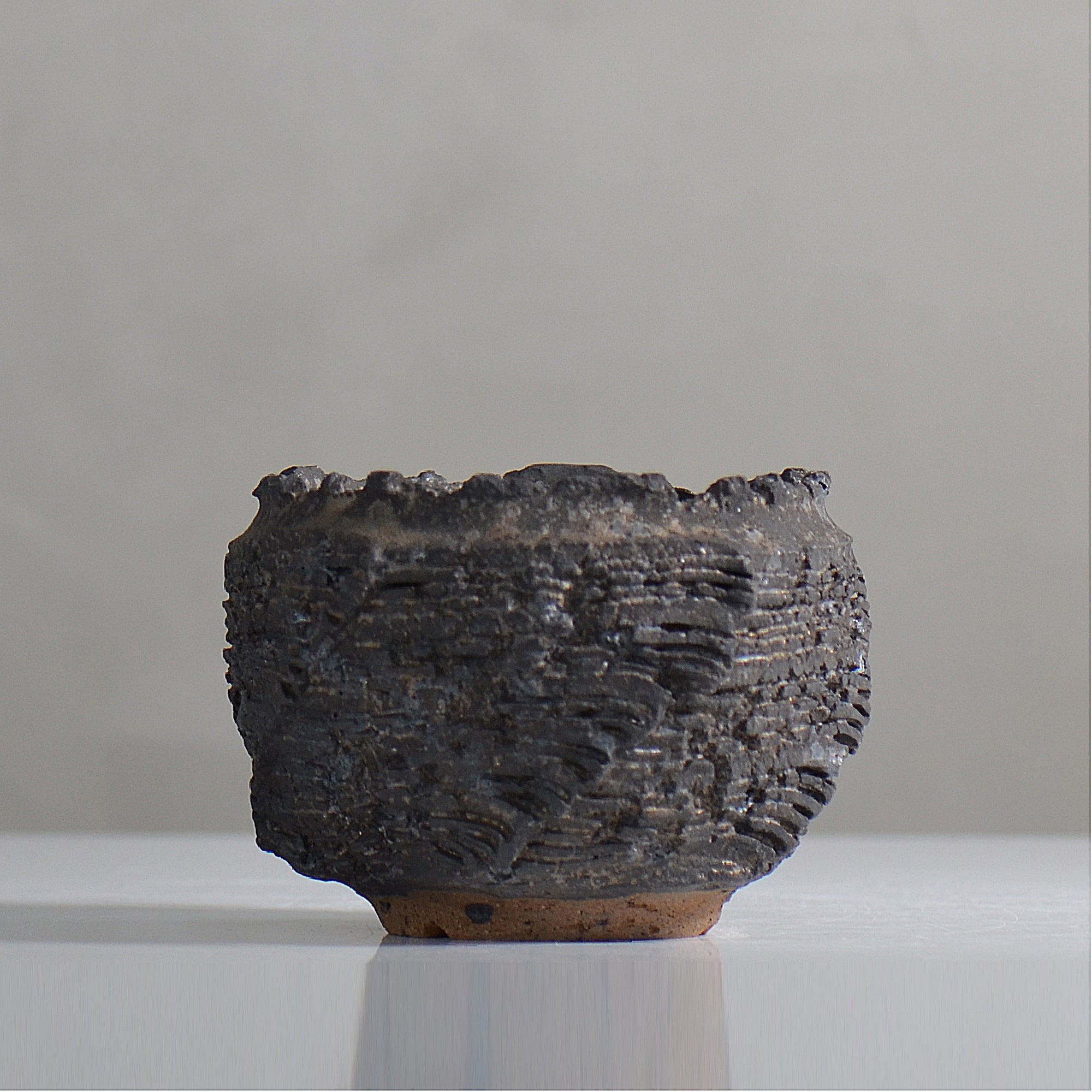 菊地元野 / DANSOU GLOSS ブラック / kg2_db17_s /  約φ10cm / 植木鉢