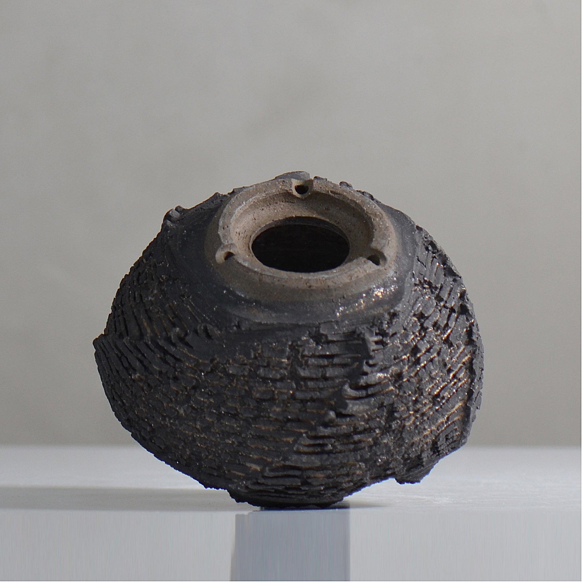 菊地元野 / DANSOU GLOSS ブラック / kg2_db19_s /  約φ11.2cm / 植木鉢