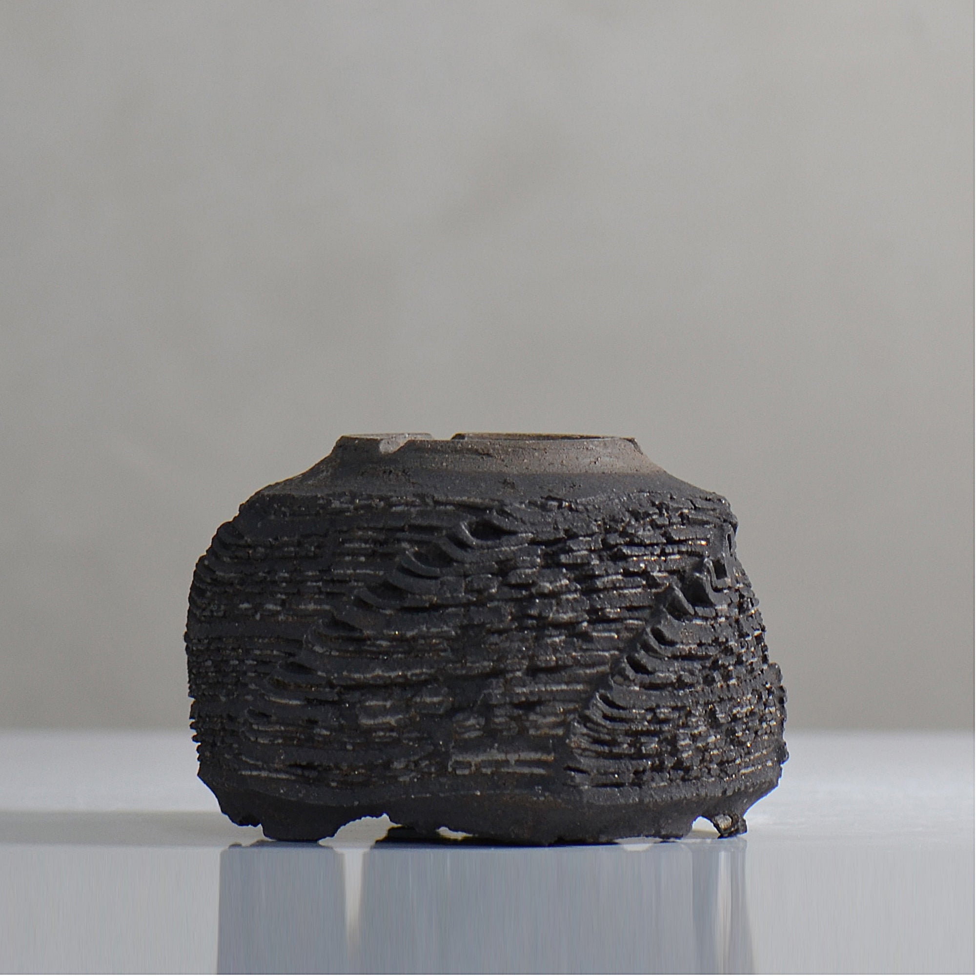 菊地元野 / DANSOU GLOSS ブラック / kg2_db20_s /  約φ10cm / 植木鉢