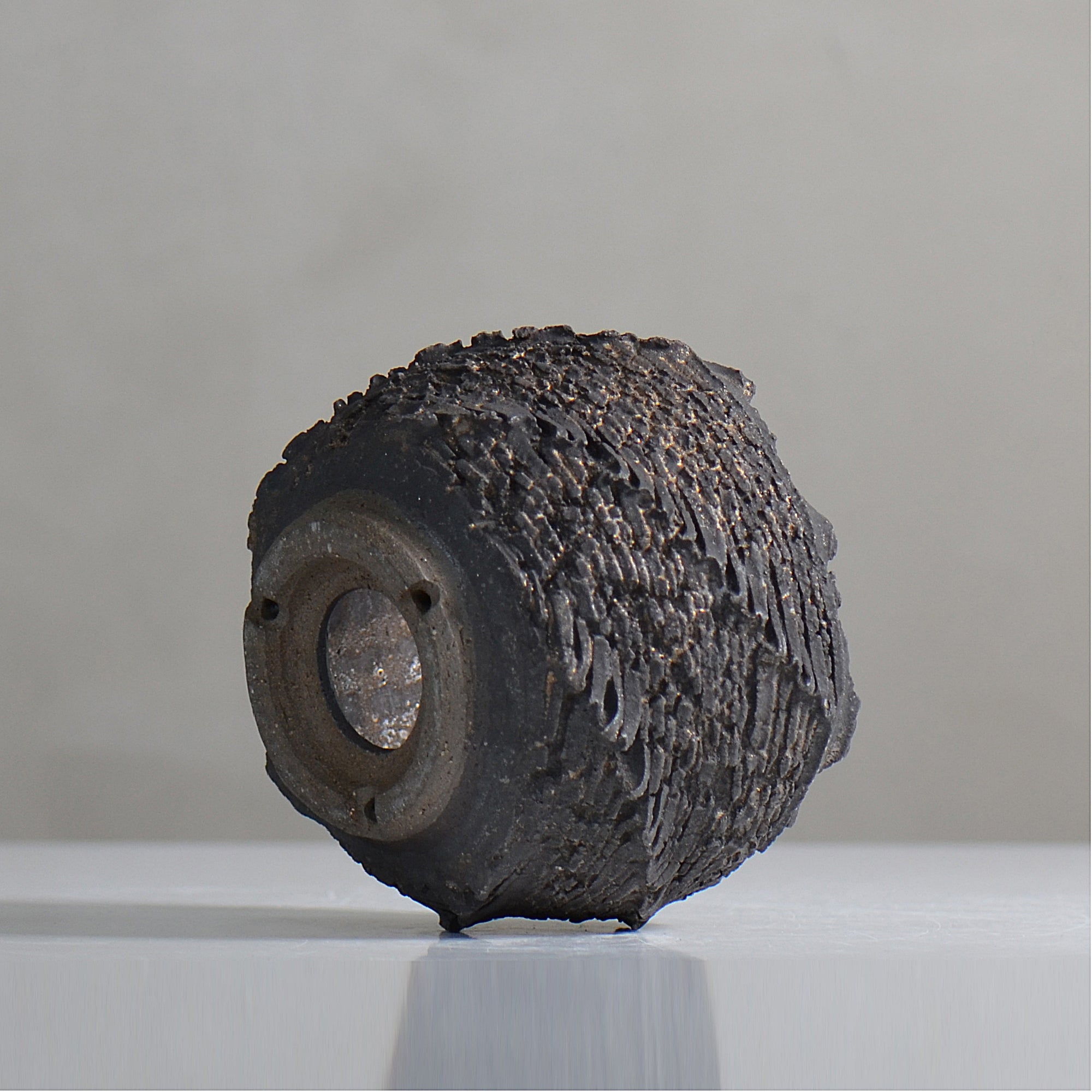 菊地元野 / DANSOU GLOSS ブラック / kg2_db21_s /  約φ9.5cm / 植木鉢