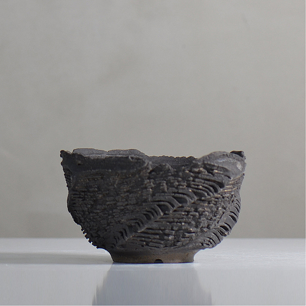 菊地元野 / DANSOU GLOSS ブラック / kg2_db22_m /  約φ13cm / 植木鉢