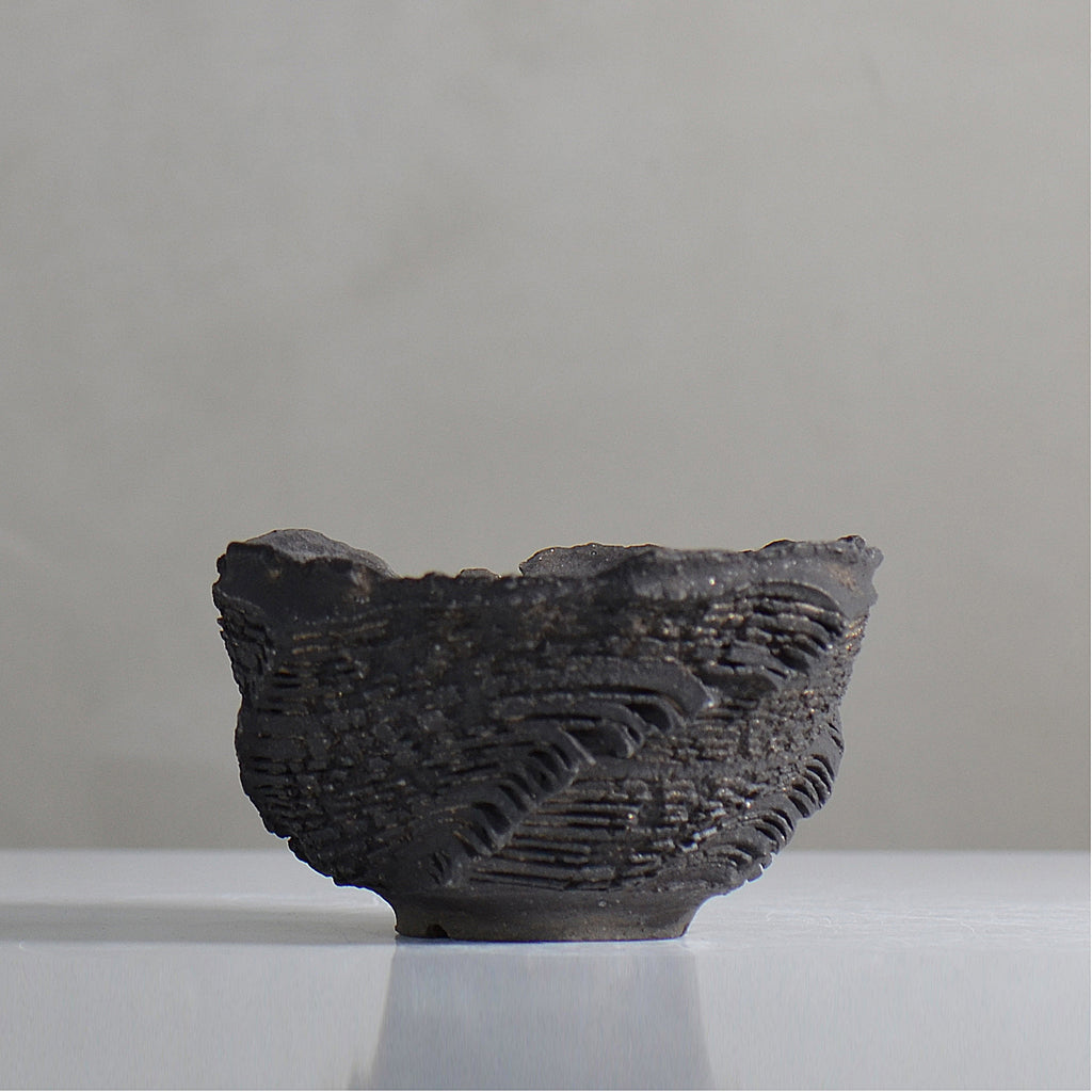 菊地元野 / DANSOU GLOSS ブラック / kg2_db22_m /  約φ13cm / 植木鉢