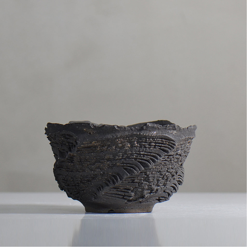 菊地元野 / DANSOU GLOSS ブラック / kg2_db22_m /  約φ13cm / 植木鉢