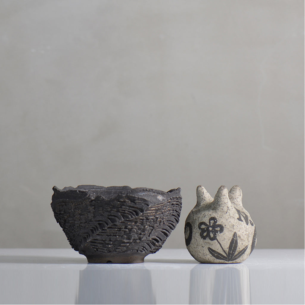 菊地元野 / DANSOU GLOSS ブラック / kg2_db22_m /  約φ13cm / 植木鉢