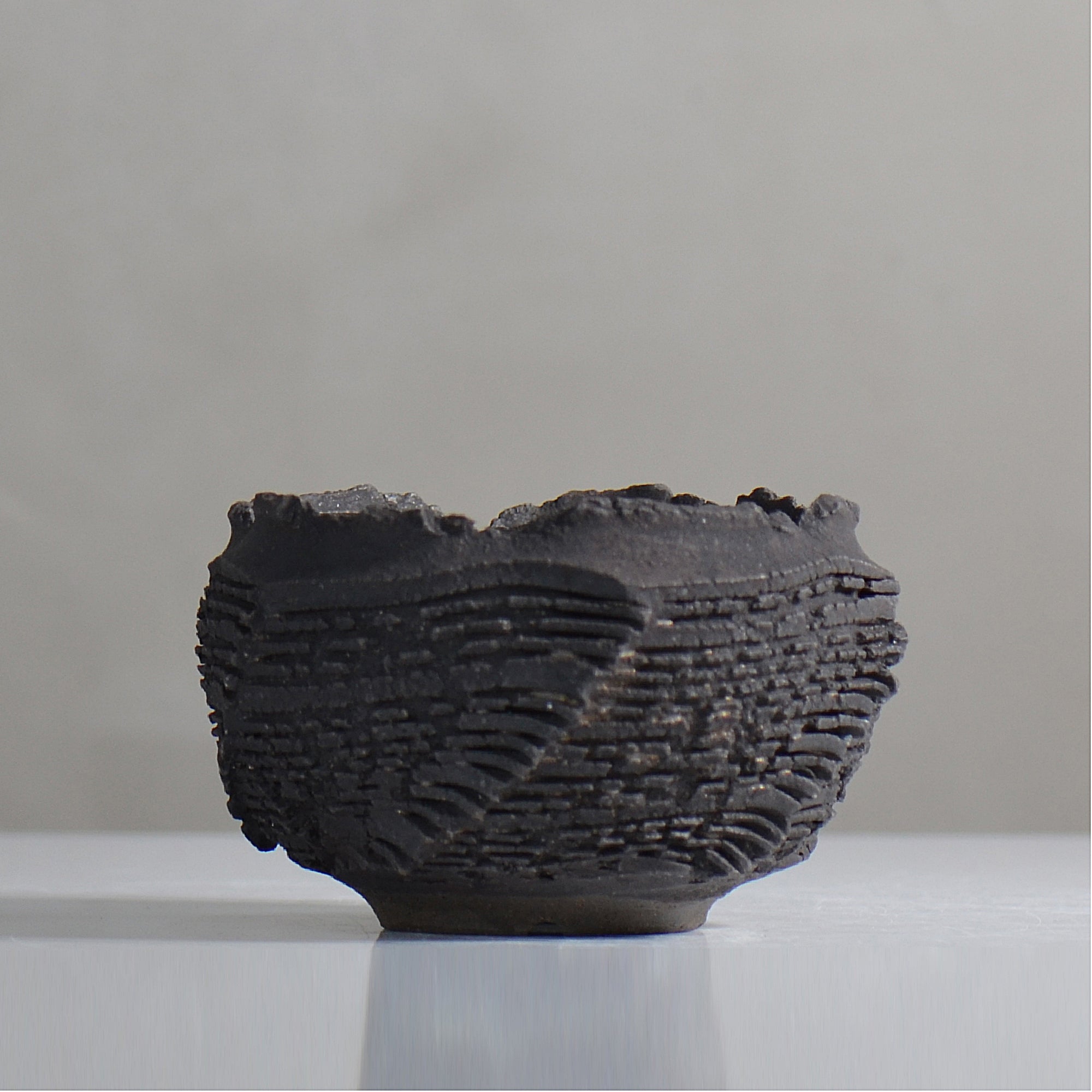 菊地元野 / DANSOU GLOSS ブラック / kg2_db23_s /  約φ10.5cm / 植木鉢