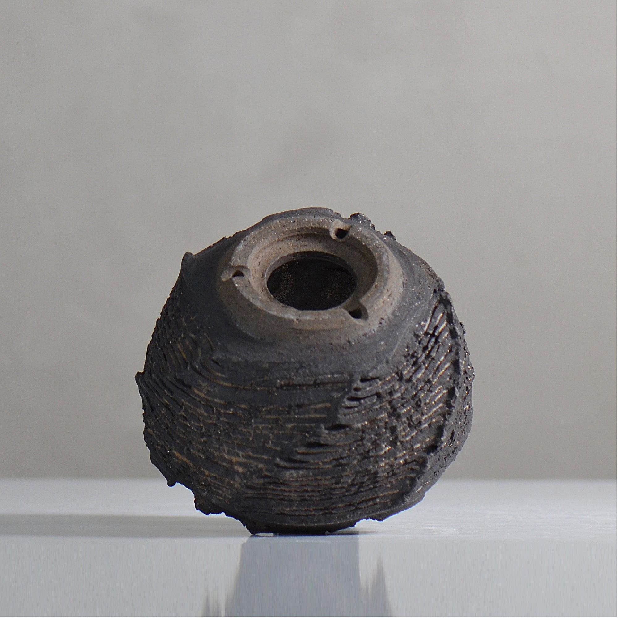 菊地元野 / DANSOU GLOSS ブラック / kg2_db24_s /  約φ10.5cm / 植木鉢