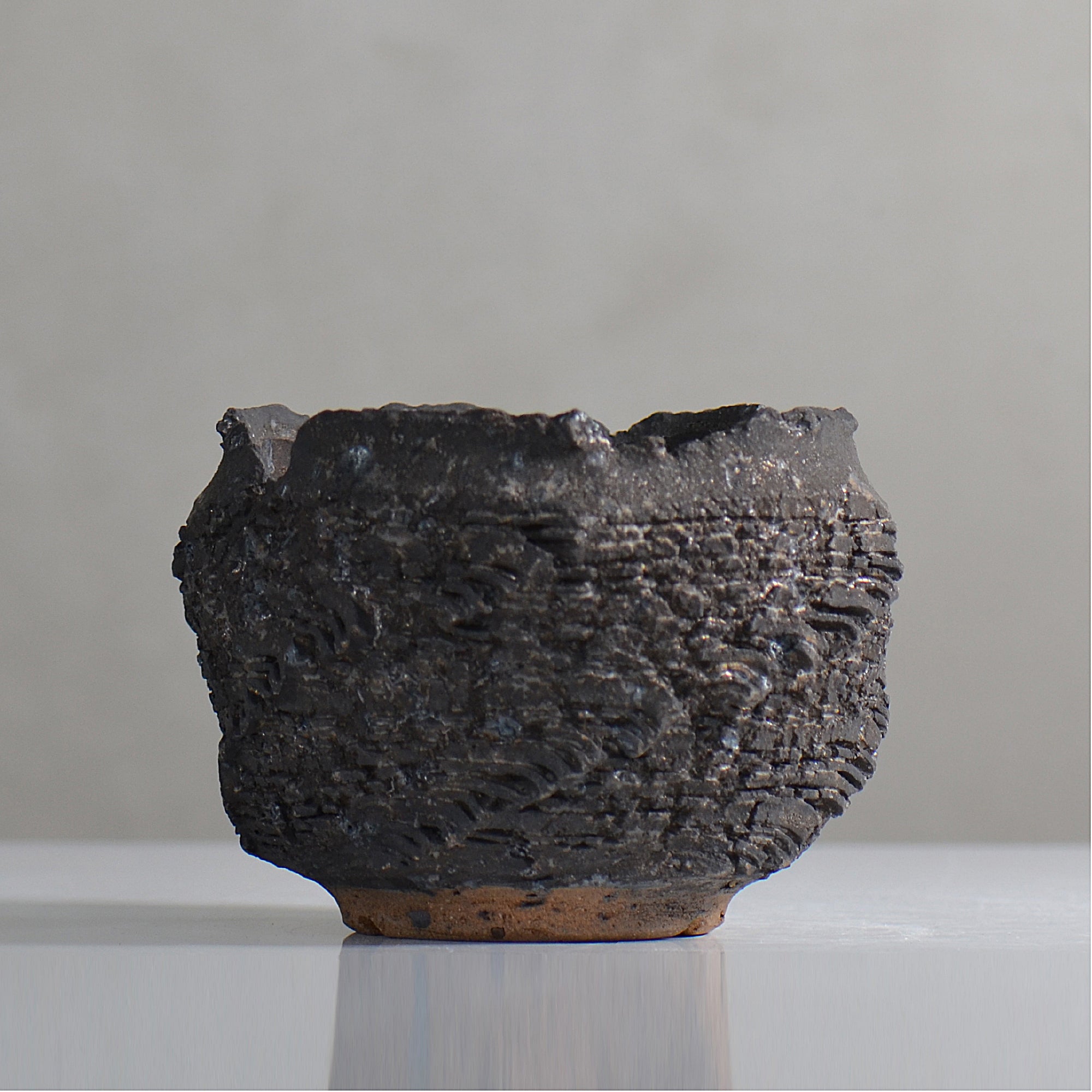 菊地元野 / DANSOU GLOSS ブラック / kg2_db26_m /  約φ12.5cm / 植木鉢