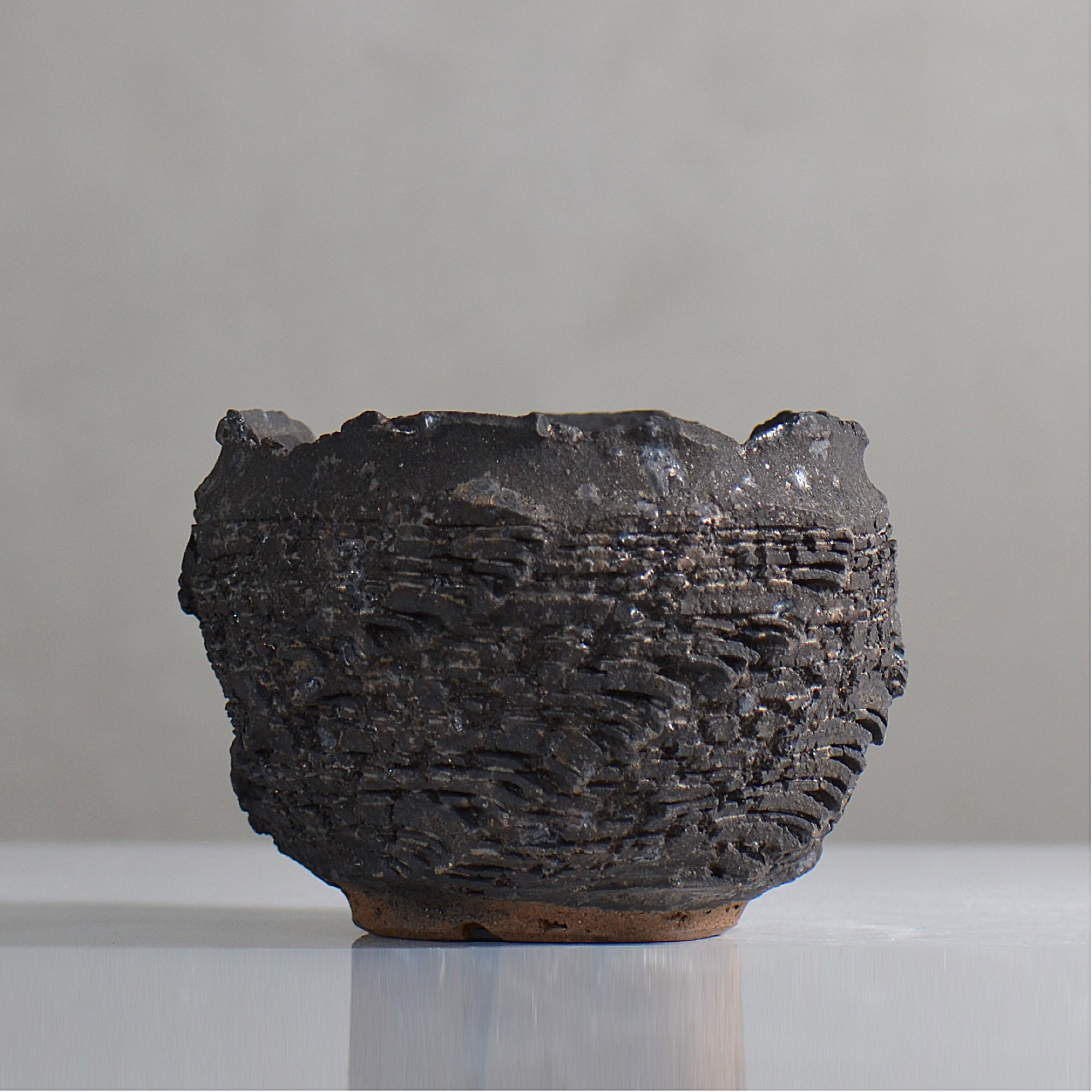 菊地元野 / DANSOU GLOSS ブラック / kg2_db26_m /  約φ12.5cm / 植木鉢