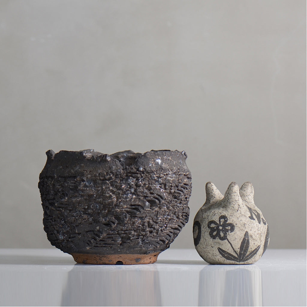 菊地元野 / DANSOU GLOSS ブラック / kg2_db26_m /  約φ12.5cm / 植木鉢