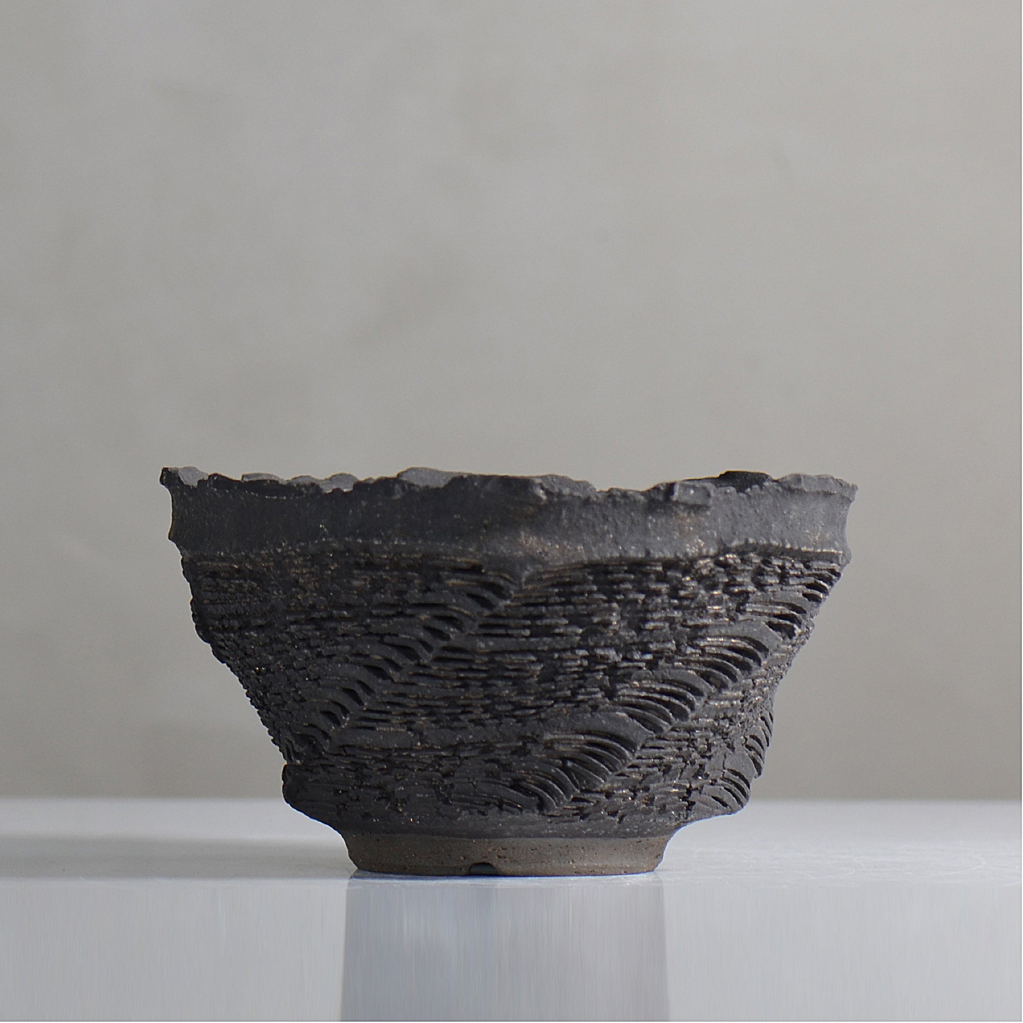 菊地元野 / DANSOU GLOSS ブラック / kg2_db27_l /  約φ16cm / 植木鉢