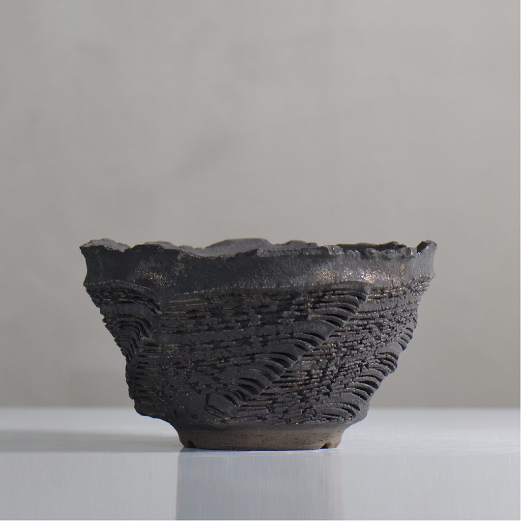 菊地元野 / DANSOU GLOSS ブラック / kg2_db27_l /  約φ16cm / 植木鉢